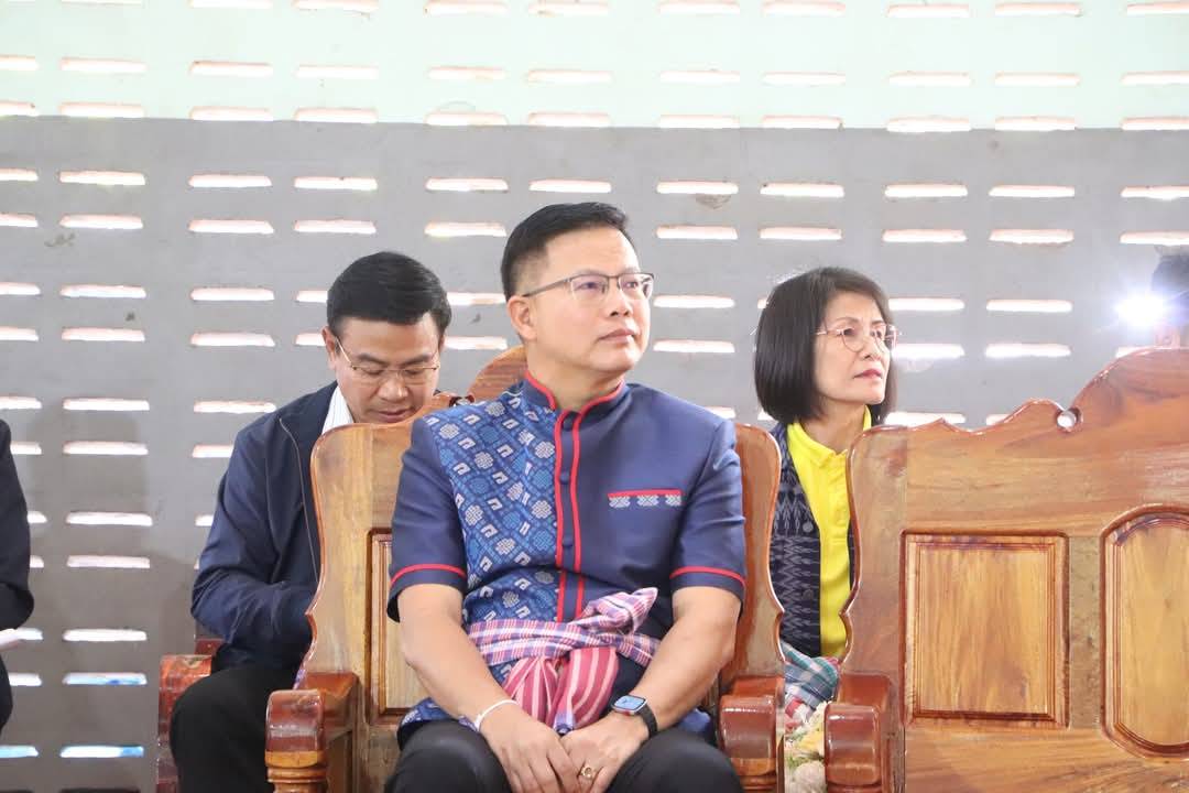 พช.นครพนม ร่วมให้การต้อนรับ ในโอกาส มท.2 ลงพื้นที่ตรวจราชการและมอบนโยบายสำคัญของรัฐบาล ติดตามการรักษามาตรฐานศูนย์ราชการสะดวก และตรวจติดตามโครงการเดินสำรวจออกโฉนดที่ดินและรังวัดรูปแบบโฉนดที่ดิน พื้นที่อำเภอปลาปาก วังยางและนาแก