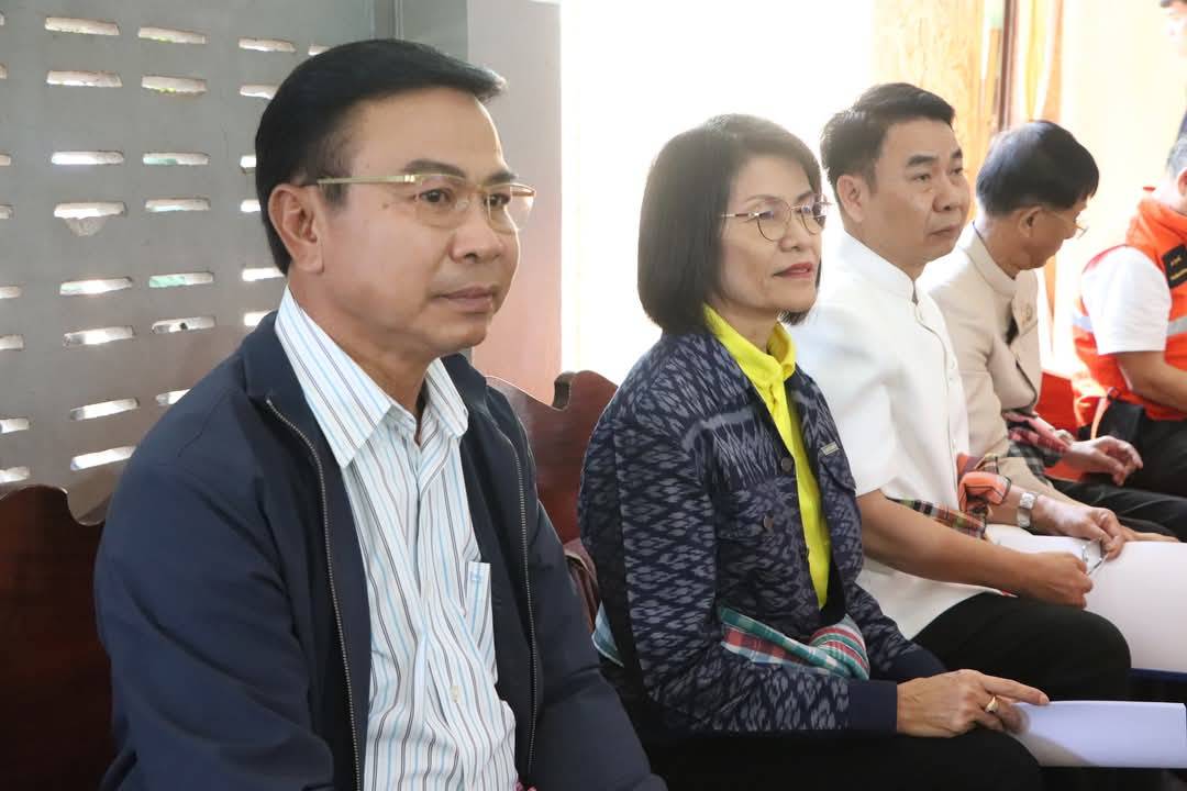 พช.นครพนม ร่วมให้การต้อนรับ ในโอกาส มท.2 ลงพื้นที่ตรวจราชการและมอบนโยบายสำคัญของรัฐบาล ติดตามการรักษามาตรฐานศูนย์ราชการสะดวก และตรวจติดตามโครงการเดินสำรวจออกโฉนดที่ดินและรังวัดรูปแบบโฉนดที่ดิน พื้นที่อำเภอปลาปาก วังยางและนาแก