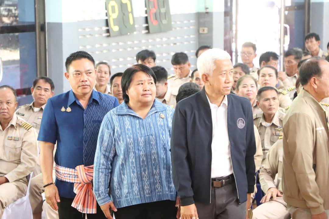 พช.นครพนม ร่วมให้การต้อนรับ ในโอกาส มท.2 ลงพื้นที่ตรวจราชการและมอบนโยบายสำคัญของรัฐบาล ติดตามการรักษามาตรฐานศูนย์ราชการสะดวก และตรวจติดตามโครงการเดินสำรวจออกโฉนดที่ดินและรังวัดรูปแบบโฉนดที่ดิน พื้นที่อำเภอปลาปาก วังยางและนาแก