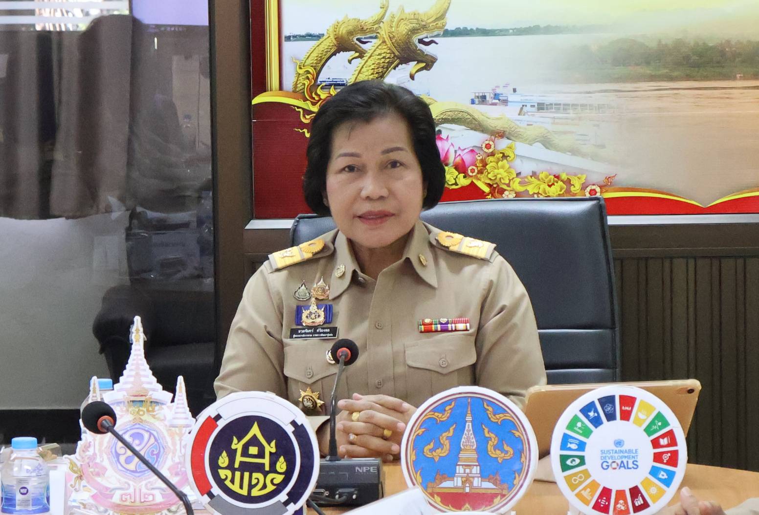 ผู้ตรวจราชการกรมการพัฒนาชุมชน นางนวลจันทร์ ศรีมงคล ปฏิบัติหน้าที่ผู้อำนวยการศูนย์ศึกษาและพัฒนาชุมชนอุบลราชธานี ลงพื้นที่ตรวจราชการมุ่งขับเคลื่อนพัฒนางานพัฒนาชุมชน ภายใต้ งาน งบ ระบบ คน อย่างมีประสิทธิภาพ พื้นที่จังหวัดนครพนม