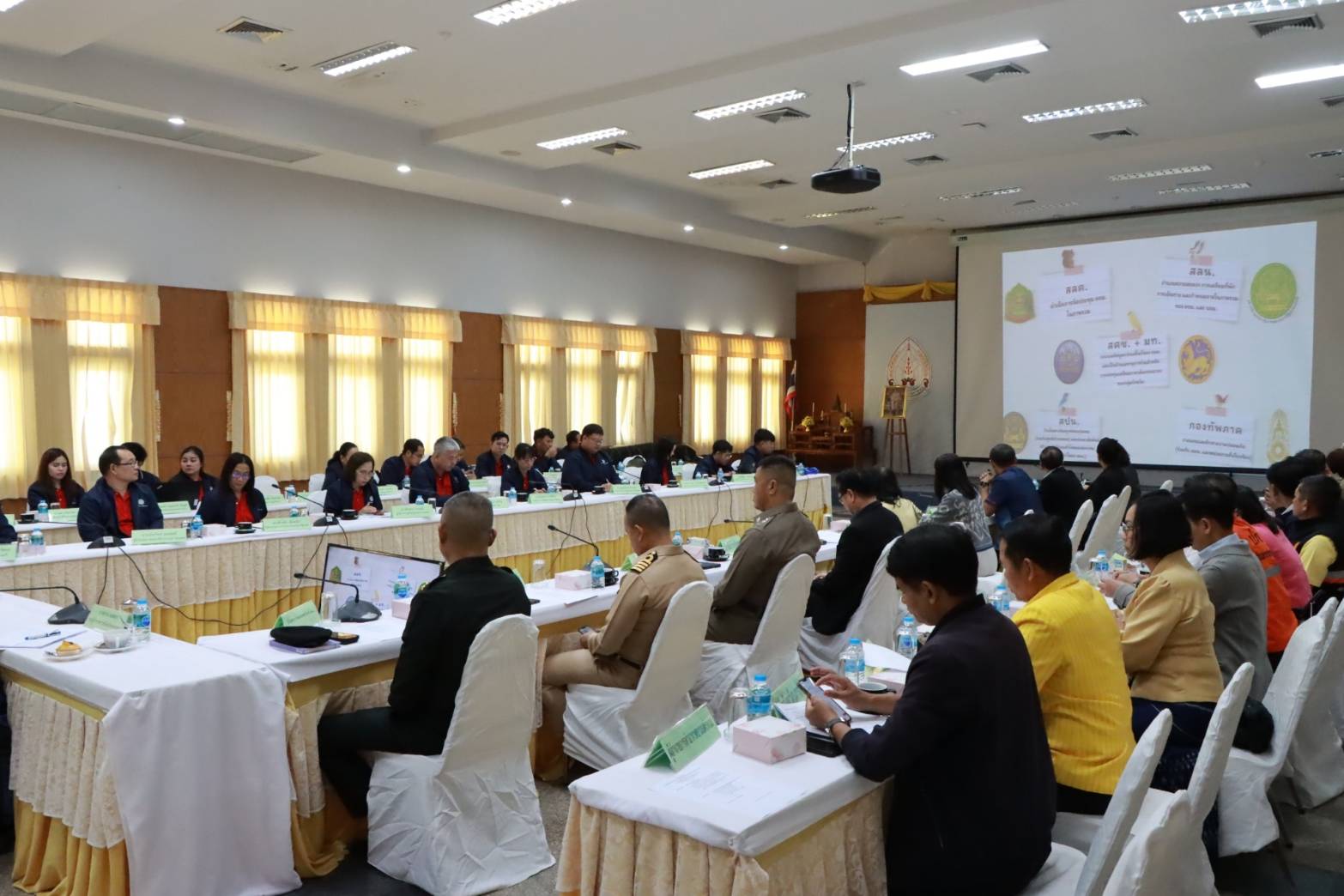 พช.นครพนม ร่วมประชุมเตรียมความพร้อมในการประชุมคณะรัฐมนตรีอย่างเป็นทางการนอกสถานที่ (ครม.สัญจร)