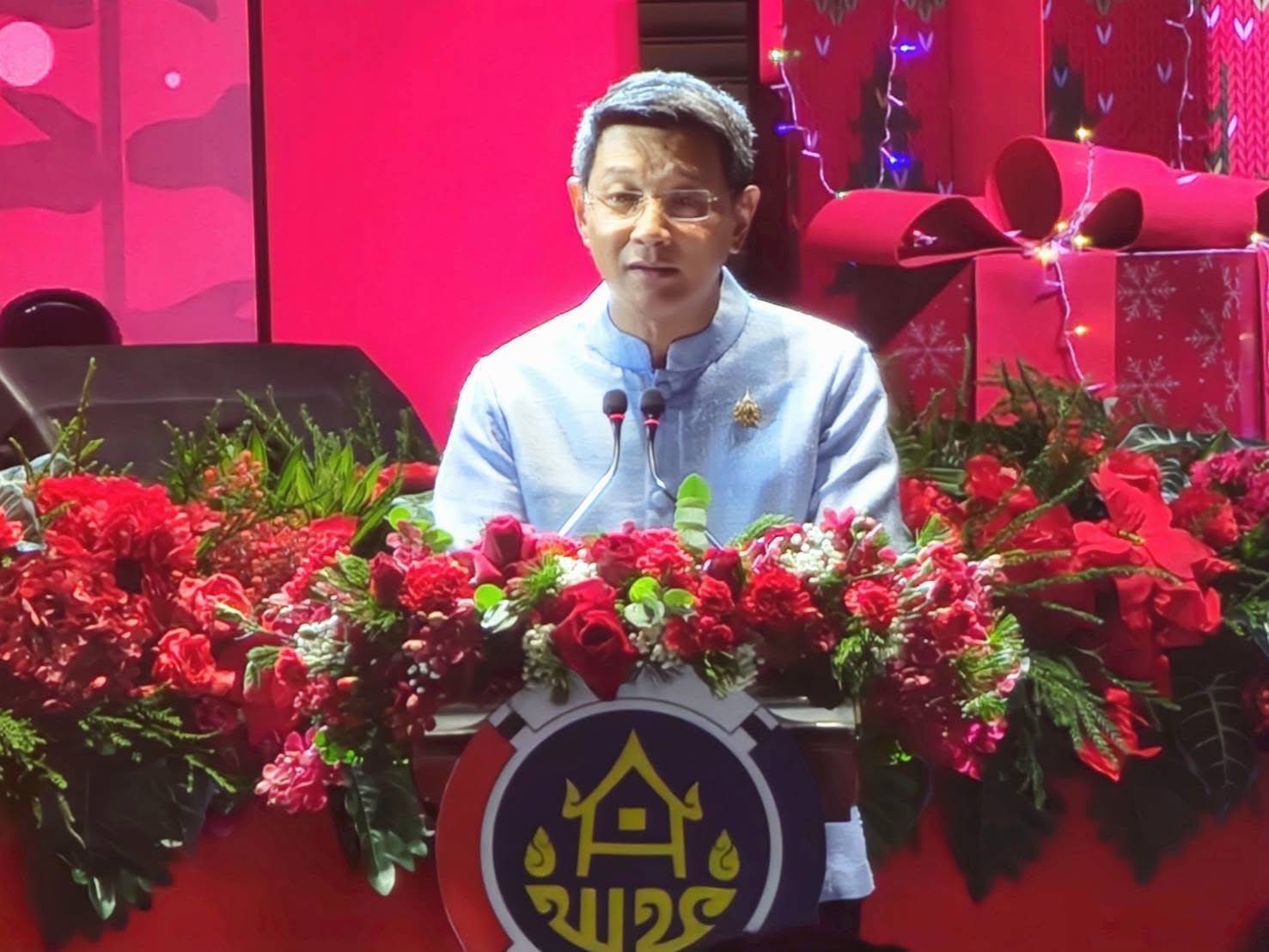 นครพนม ร่วมพิธีเปิดงาน OTOP CITY 2024 “Happy Market มอบความสุข ด้วยของขวัญล้ำค่า จากภูมิปัญญาไทย” สุดยิ่งใหญ่อลังการ