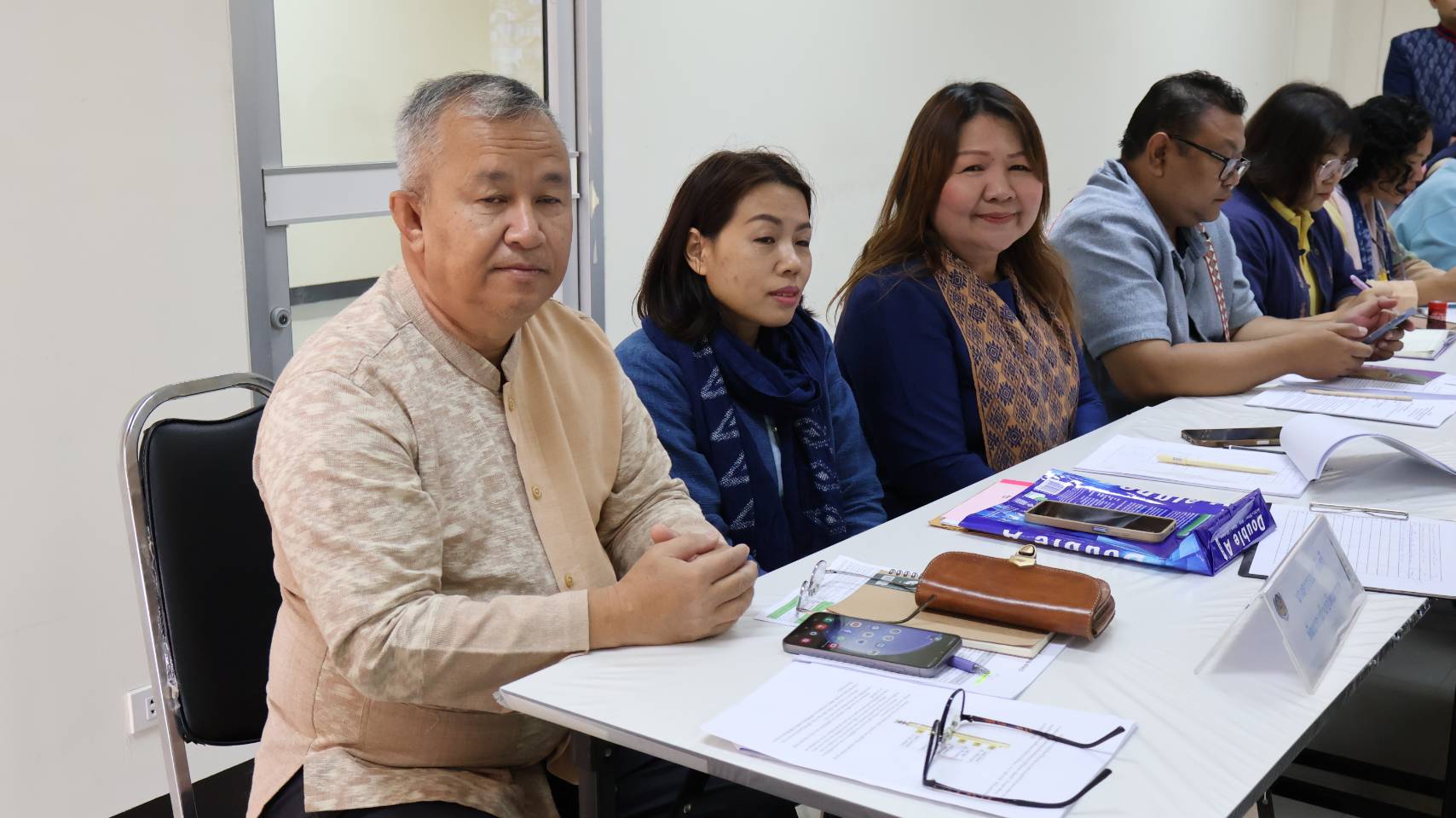 พช.นครพนม ร่วมการประชุมชี้แจงแนวทางการตรวจประเมินศักยภาพศูนย์เรียนรู้การพัฒนาคุณภาพชีวิตตามหลักทฤษฎีใหม่ ประยุกต์สู่ “โคก หนอง นา” ผ่านระบบวีดิทัศน์ทางไกล (video conference)