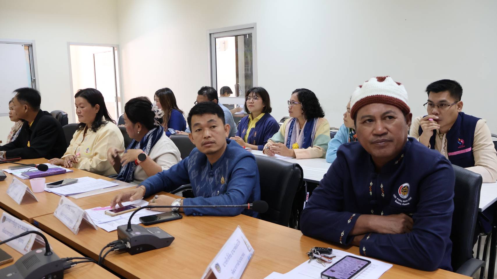 พช.นครพนม ร่วมการประชุมชี้แจงแนวทางการตรวจประเมินศักยภาพศูนย์เรียนรู้การพัฒนาคุณภาพชีวิตตามหลักทฤษฎีใหม่ ประยุกต์สู่ “โคก หนอง นา” ผ่านระบบวีดิทัศน์ทางไกล (video conference)