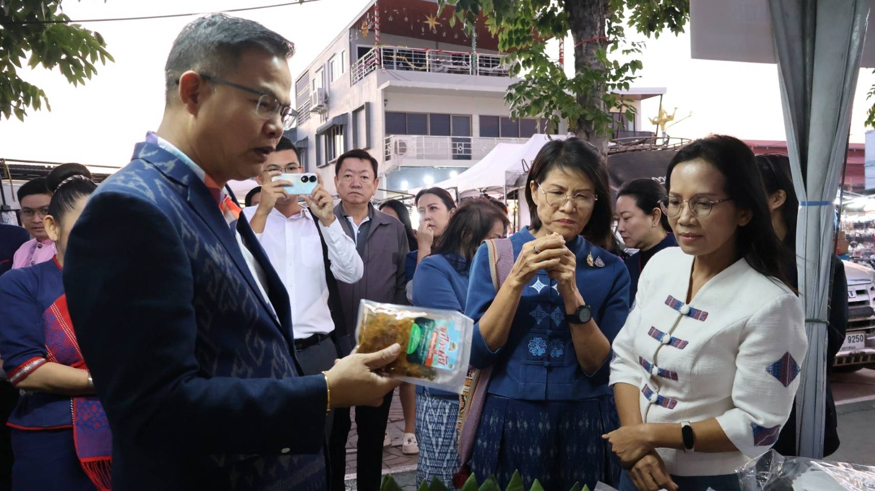 จังหวัดนครพนม ทดสอบตลาดการพัฒนาผลิตภัณฑ์อาหารเพื่อสุขภาพด้วยนวัตกรรมอย่างครบวงจร ภายใต้ BCG โมเดล เพื่อยกระดับรายได้ของชุมชนอย่างยั่งยืน “เสน่ห์นครพนม”