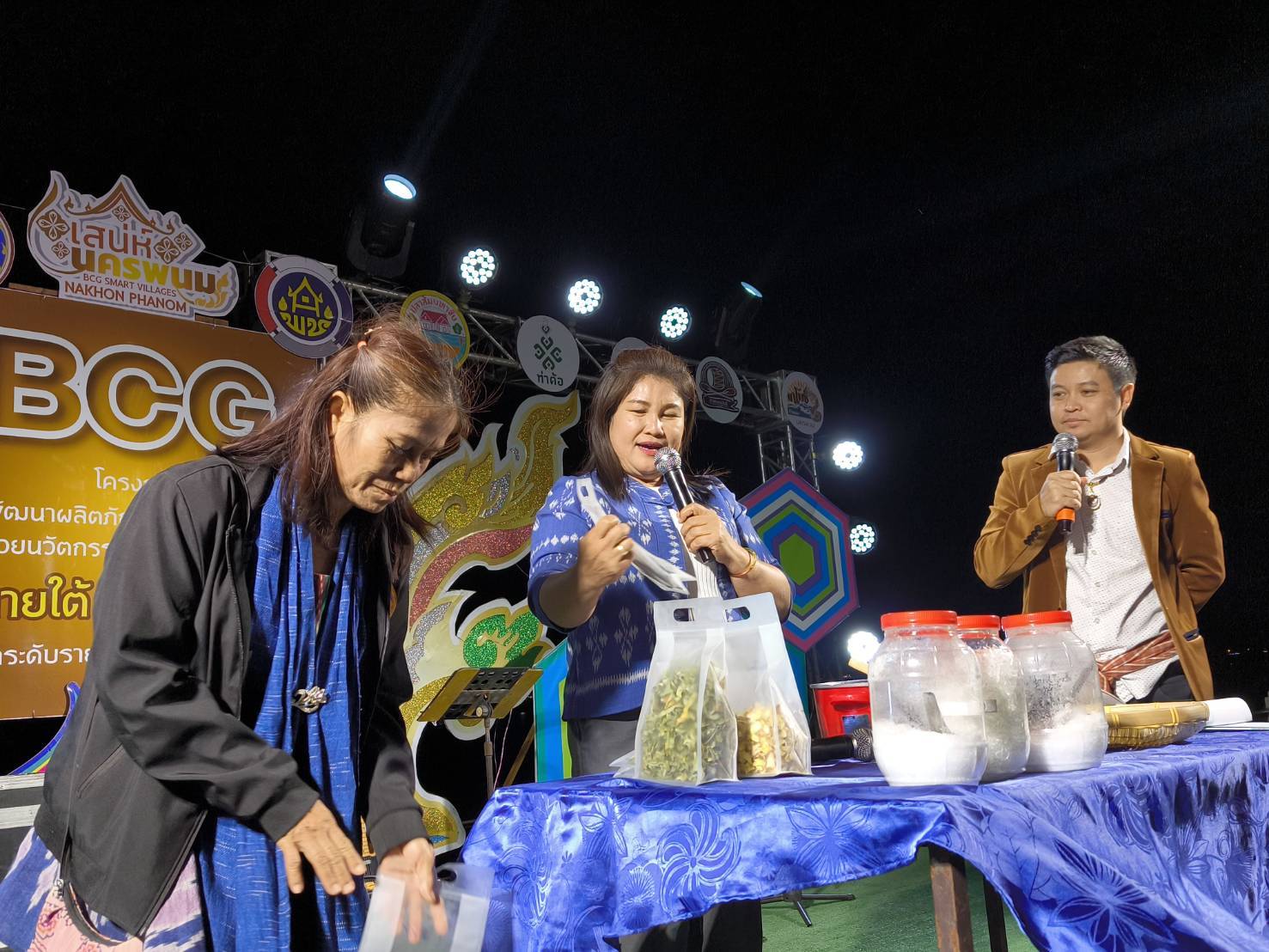 พช.นครพนม ติดตามการดำเนินกิจกรรมทดสอบตลาดการพัฒนาผลิตภัณฑ์อาหารเพื่อสุขภาพด้วยนวัตกรรมอย่างครบวงจร ภายใต้ BCG โมเดล เพื่อยกระดับรายได้ของชุมชนอย่างยั่งยืน “เสน่ห์นครพนม”