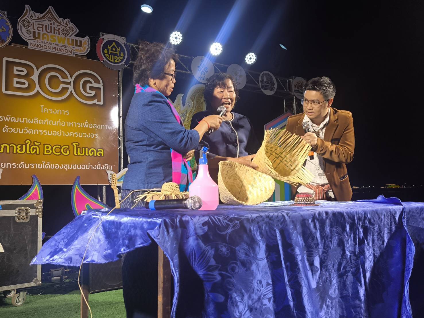 พช.นครพนม ติดตามการดำเนินกิจกรรมทดสอบตลาดการพัฒนาผลิตภัณฑ์อาหารเพื่อสุขภาพด้วยนวัตกรรมอย่างครบวงจร ภายใต้ BCG โมเดล เพื่อยกระดับรายได้ของชุมชนอย่างยั่งยืน “เสน่ห์นครพนม”