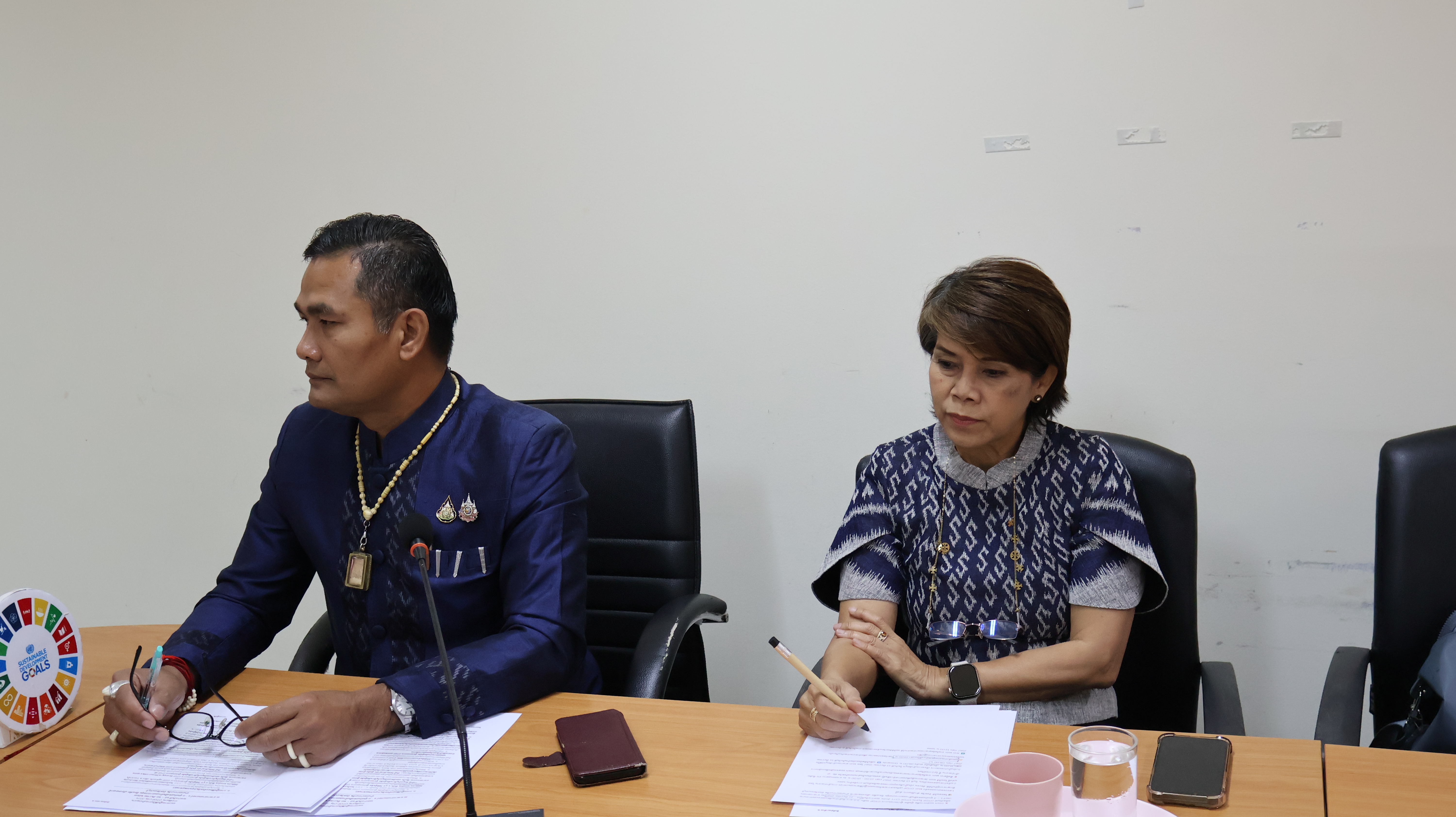 พช.นครพนม ประชุมชี้แจงแนวทางปฏิบัติในการเข้าร่วมงานการจัดงาน OTOP City 2024