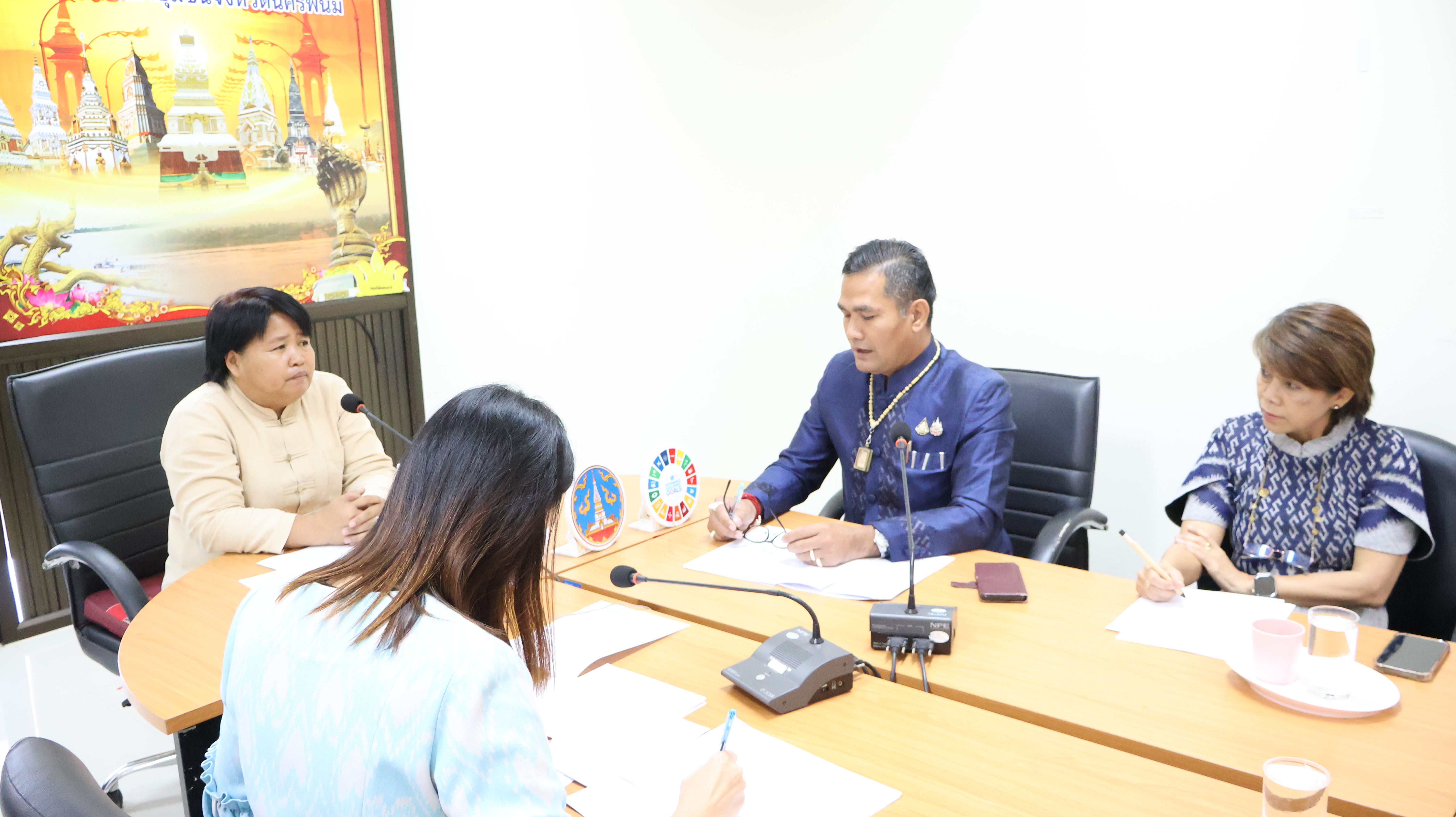 พช.นครพนม ประชุมชี้แจงแนวทางปฏิบัติในการเข้าร่วมงานการจัดงาน OTOP City 2024