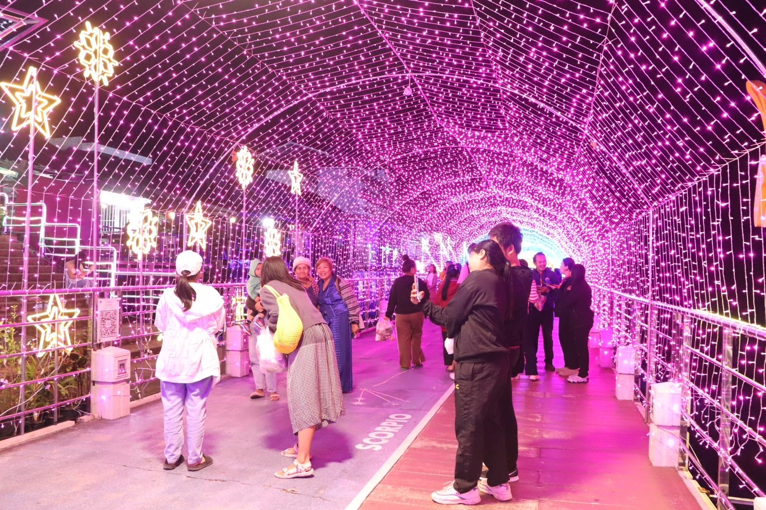 พช.นครพนม ร่วมเป็นเกียรติในงานแถลงข่าว ในการจัดงาน Nakhonphanom Winter Fastival ประจำปี 2568 และงานประเพณีแห่ดาวคริสต์มาสนครพนม “ชมดาวที่หนองแสง”