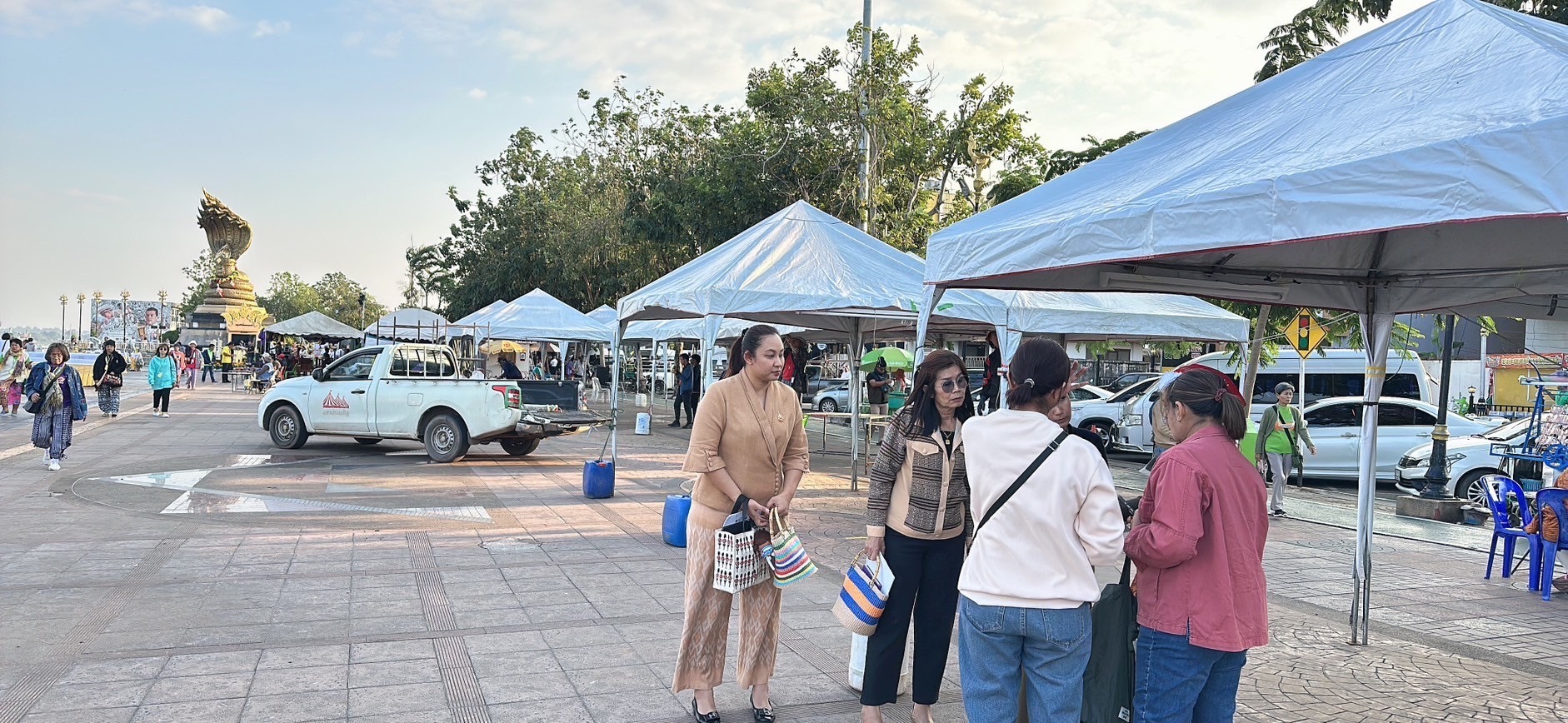 พช.นครพนม ติดตามการเตรียมความพร้อมการจัดสถานที่การจัดงานทดสอบตลาดของผู้รับจ้าง ตามโครงการพัฒนาผลิตภัณฑ์อาหารเพื่อสุขภาพด้วยนวัตกรรมอย่างครบวงจรภายใต้ BCG โมเดล