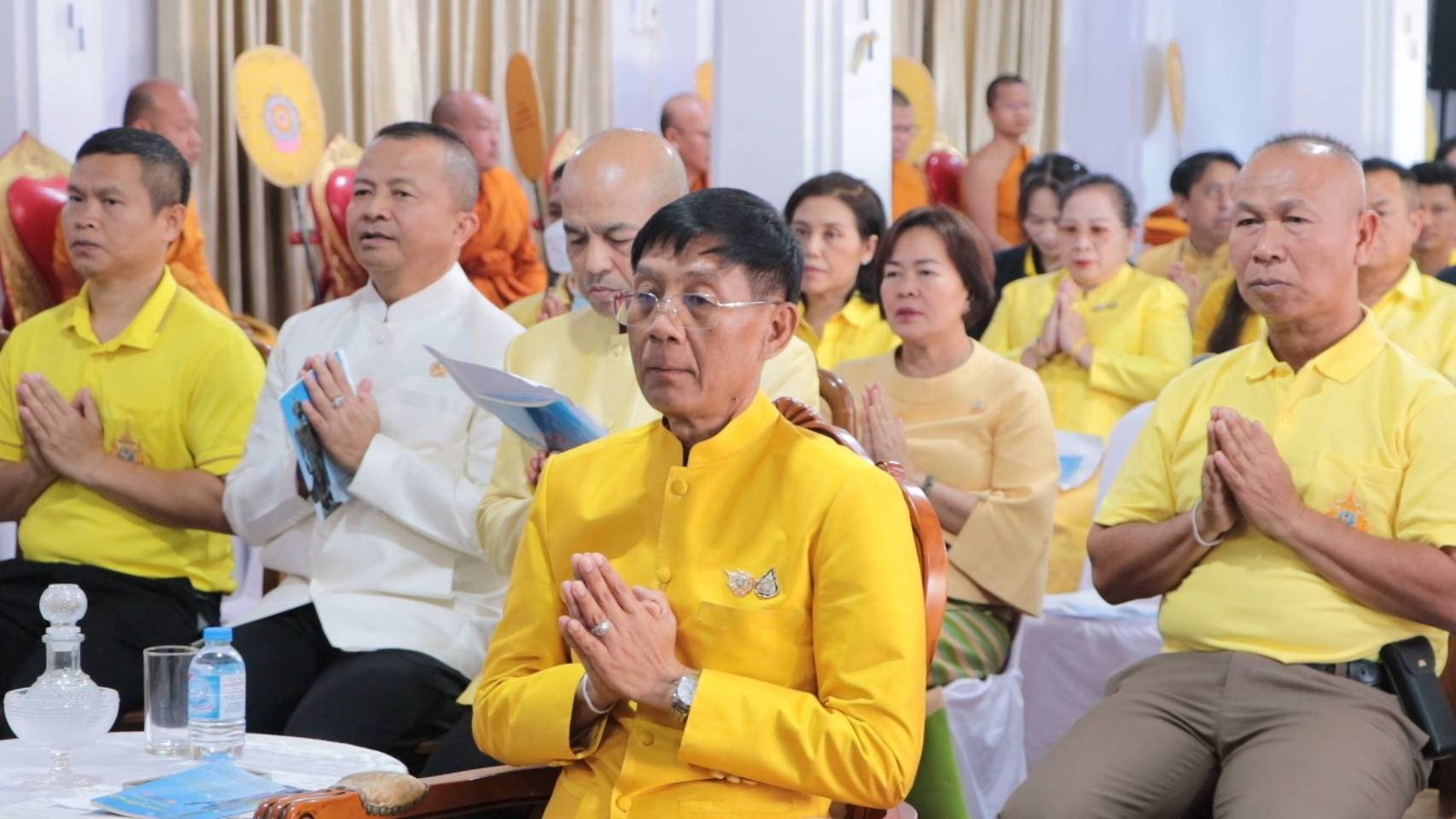 พช.นครพนม เข้าร่วมพิธีเจริญพระพุทธมนต์เฉลิมพระเกียรติถวายพระพรชัยมงคลแด่ พระบาทสมเด็จพระเจ้าอยู่หัว