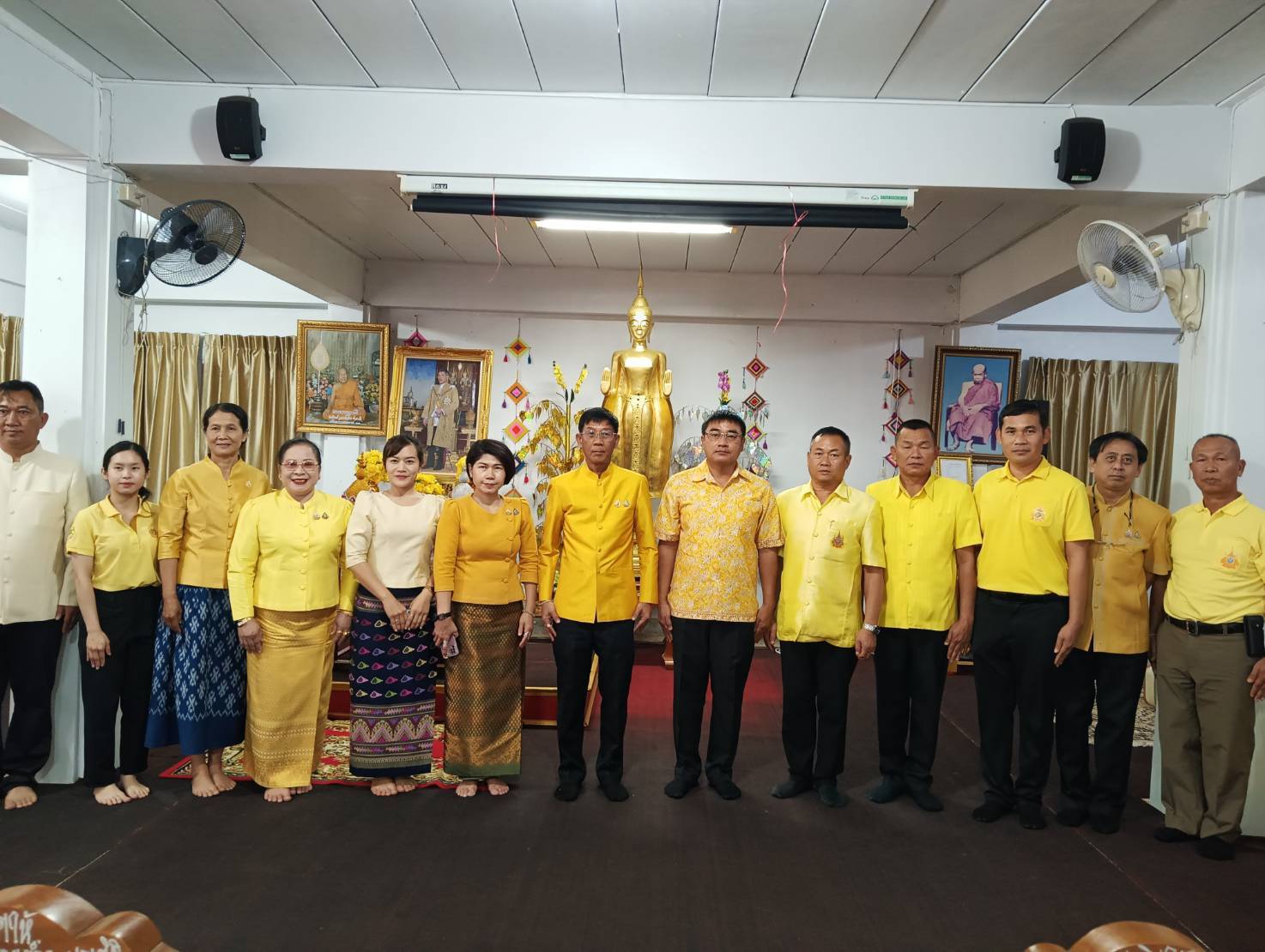 พช.นครพนม เข้าร่วมพิธีเจริญพระพุทธมนต์เฉลิมพระเกียรติถวายพระพรชัยมงคลแด่ พระบาทสมเด็จพระเจ้าอยู่หัว