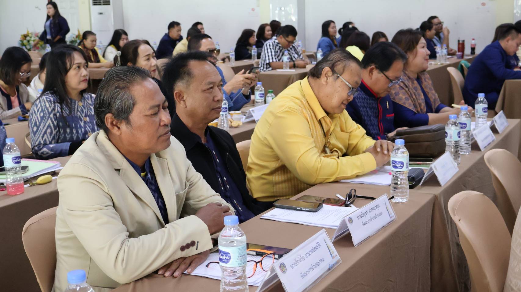 พช.นครพนม ประชุมมอบนโยบายและแนวทางการขับเคลื่อนงานพัฒนาชุมชน สำนักงานพัฒนาชุมชนจังหวัดนครพนม ปี 2568