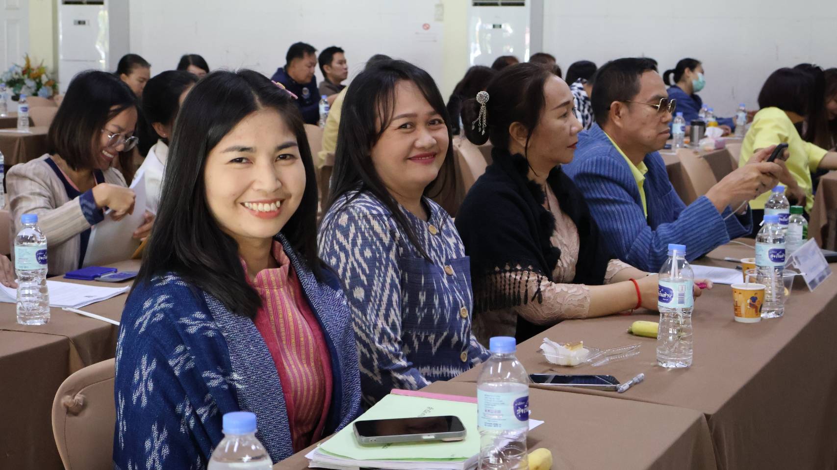 พช.นครพนม ประชุมมอบนโยบายและแนวทางการขับเคลื่อนงานพัฒนาชุมชน สำนักงานพัฒนาชุมชนจังหวัดนครพนม ปี 2568