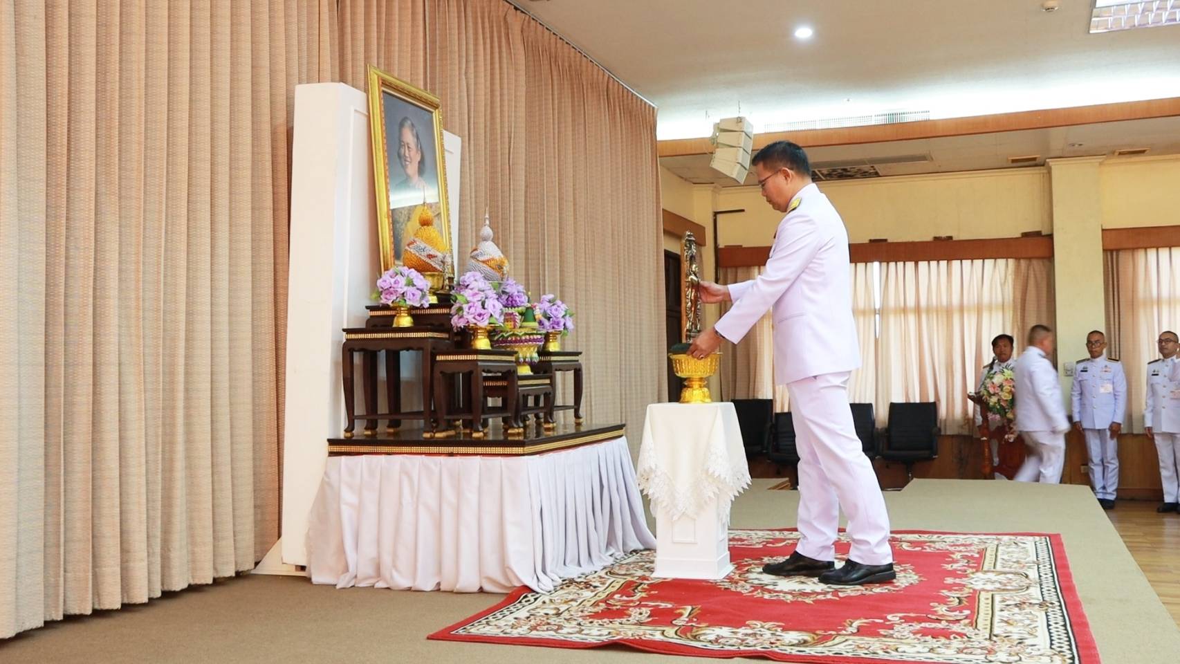 ผู้ว่าฯ นครพนม นำประกอบพิธีรับพระราชทาน “พระพุทธสิรินธรเทพรัตน์มงคลภูวดลสันติ”