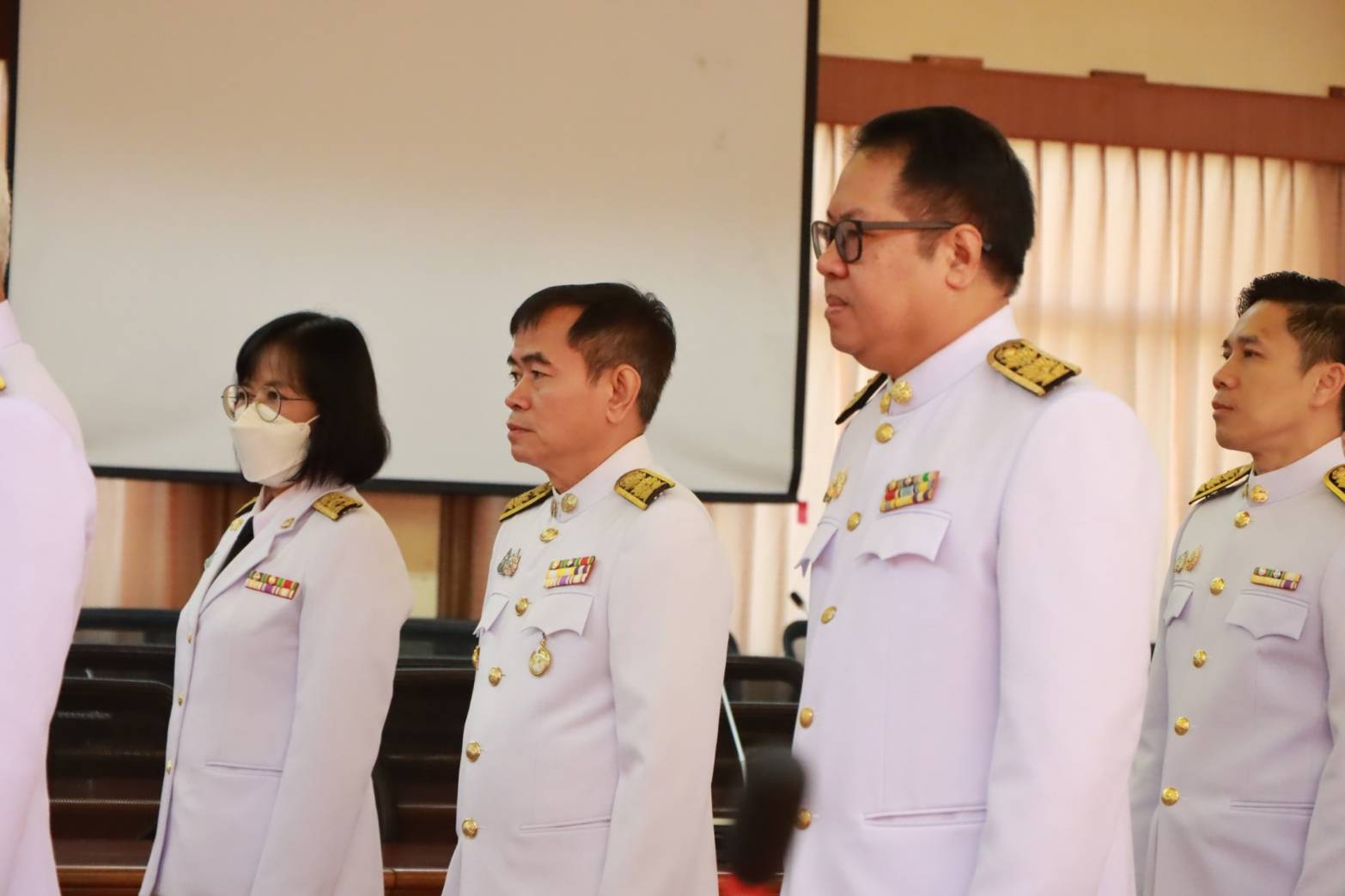 ผู้ว่าฯ นครพนม นำประกอบพิธีรับพระราชทาน “พระพุทธสิรินธรเทพรัตน์มงคลภูวดลสันติ”