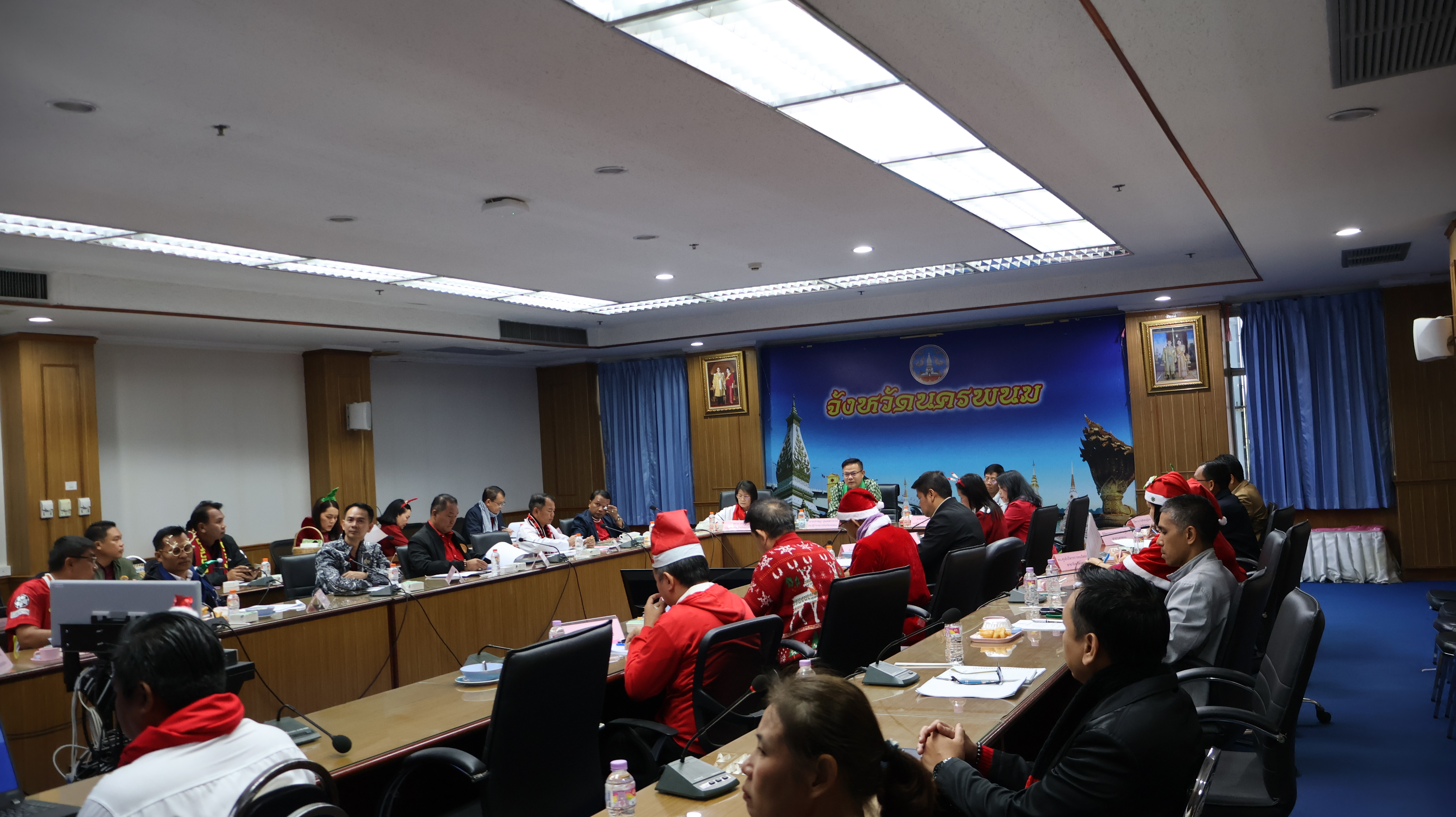 พช.นครพนม ร่วมการประชุมผู้ว่าราชการจังหวัด รองผู้ว่าราชการจังหวัด หัวหน้าส่วนราชการสังกัดกระทรวงมหาดไทย และนายอำเภอ ในการขับเคลื่อนการพัฒนาและดูแลความเป็นอยู่ของประชาชน