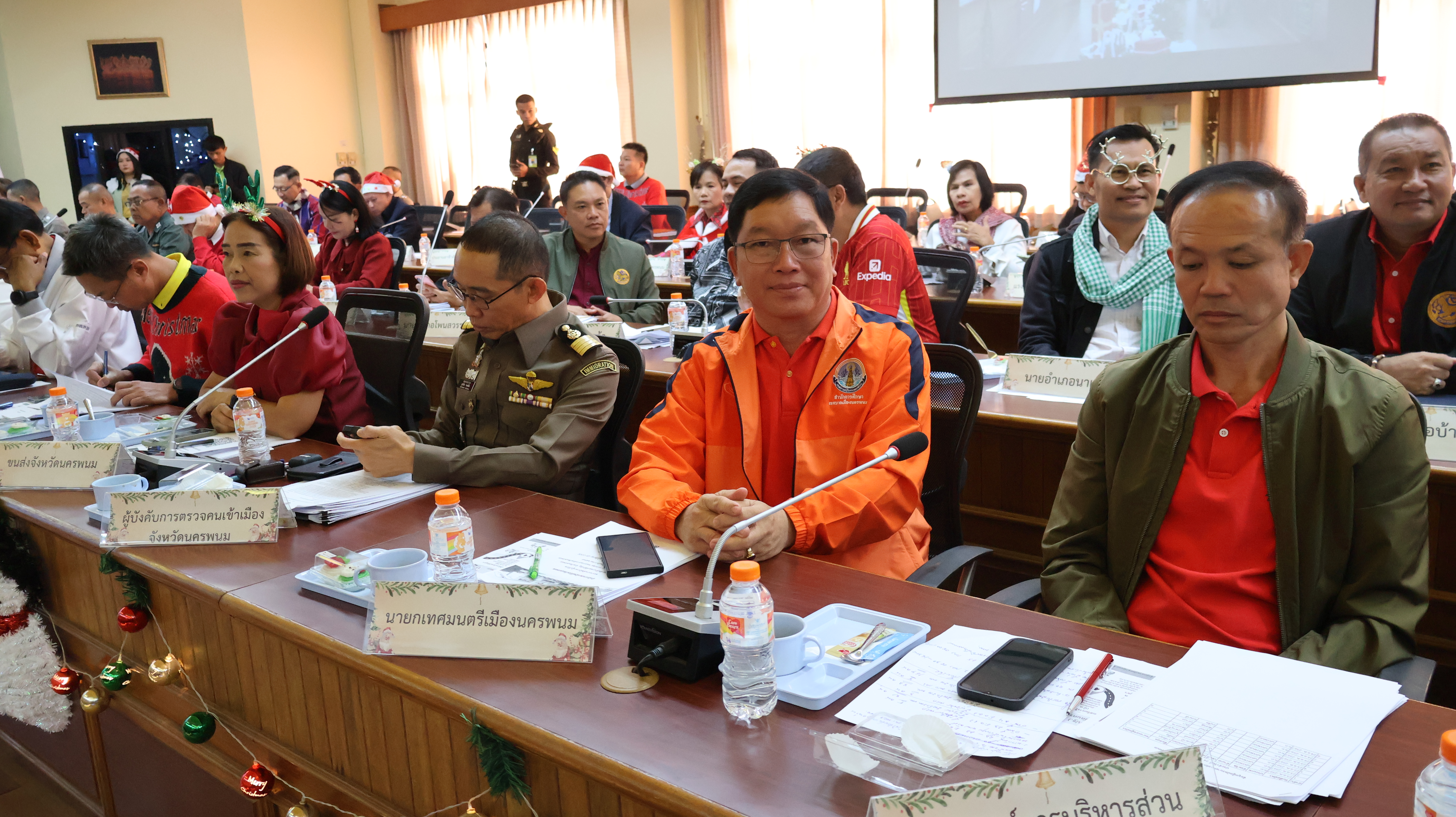 พช.นครพนม ร่วมประชุมคณะกรมการจังหวัดนครพนม ครั้งที่ 12/2567 ประจำเดือนธันวาคม 2567