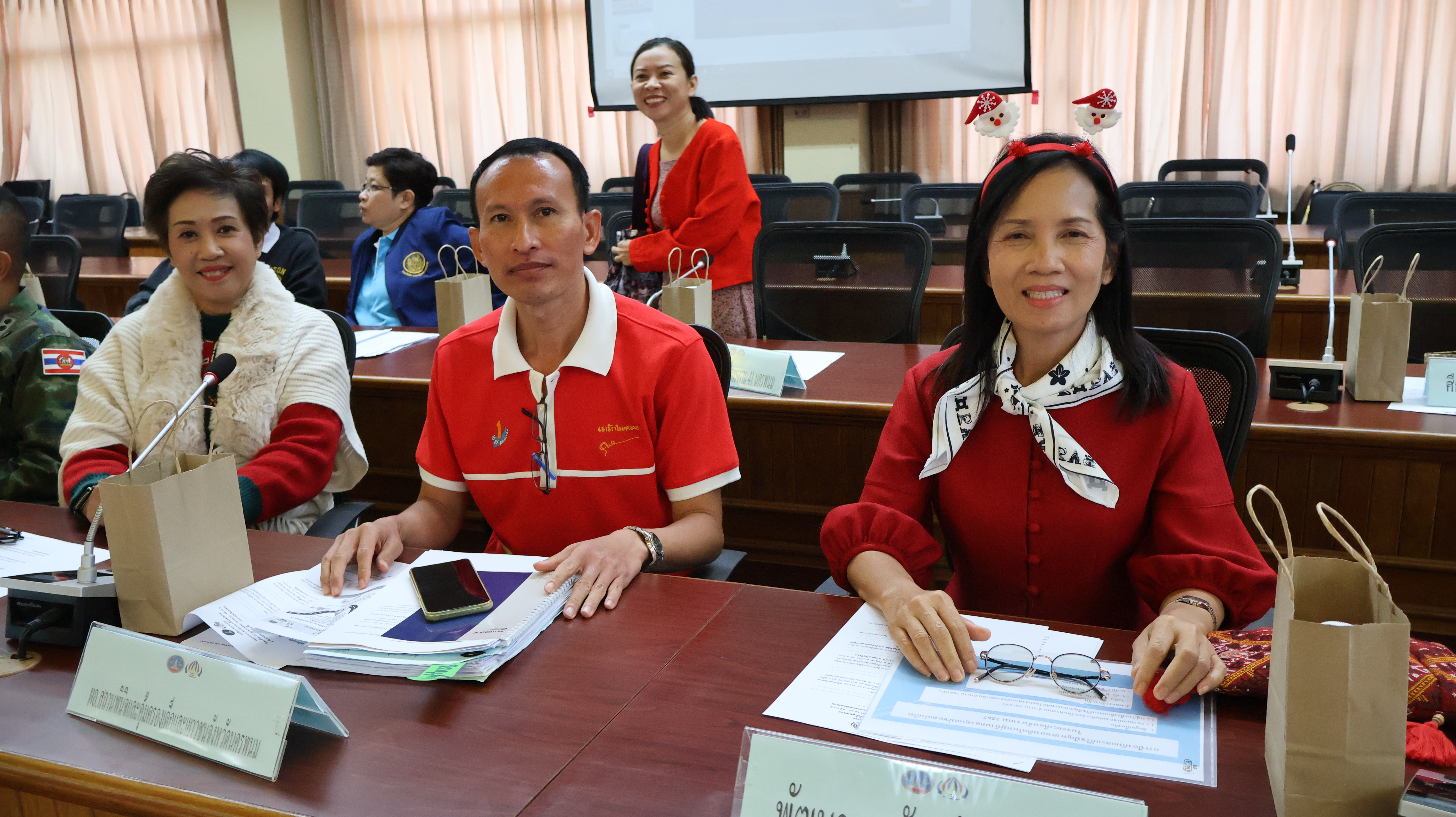 พช.นครพนม ร่วมประชุมคณะกรรมการศูนย์อำนวยการป้องกันและปราบปรามยาเสพติดจังหวัดนครพนม ประจำเดือนธันวาคม 2567