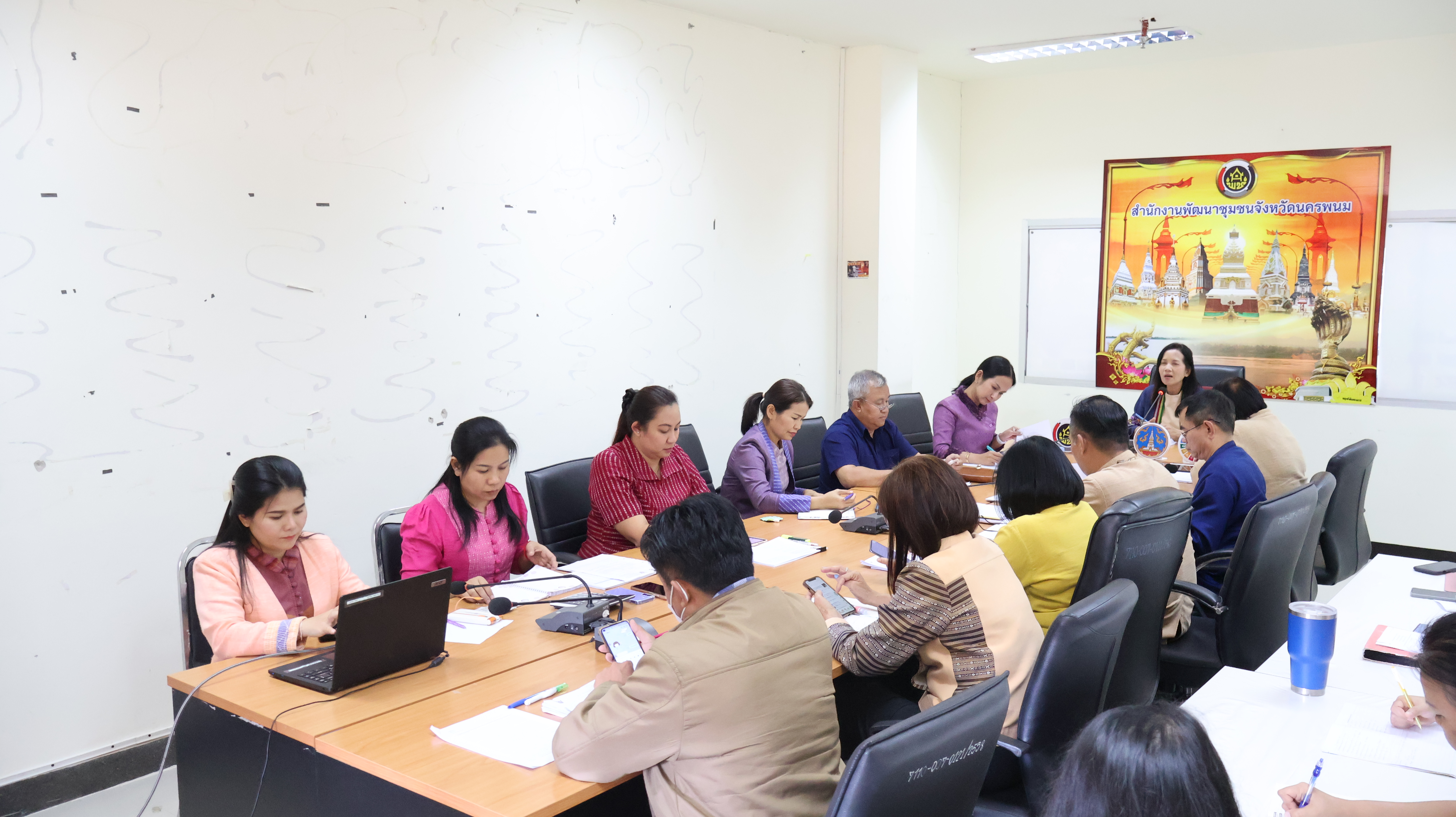 พช.นครพนม ประชุมขับเคลื่อนการดำเนินงานพัฒนาชุมชน สำนักงานพัฒนาชุมชนจังหวัดนครพนม ประจำเดือนมกราคม 2568