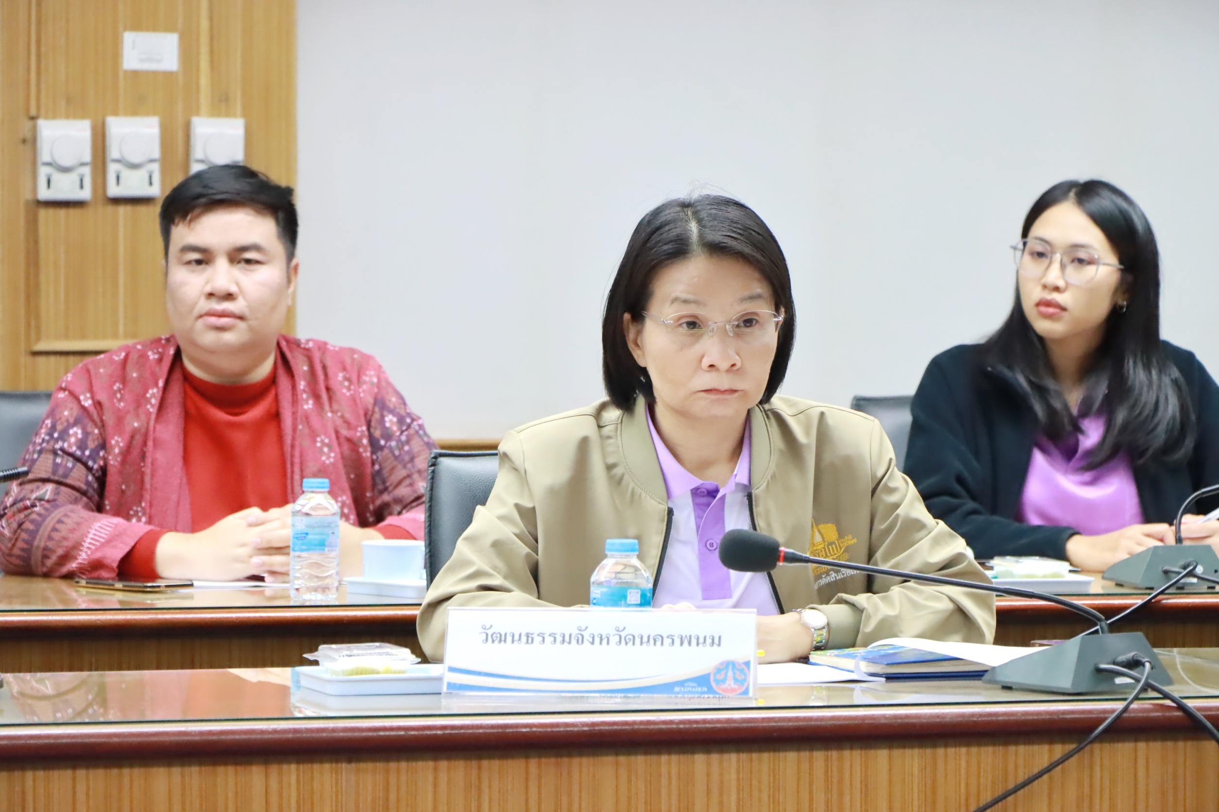 พช.นครพนม ร่วมการประชุมหารือเพื่อขับเคลื่อนโครงการการส่งเสริมและต่อยอดงานประเพณีไหลเรือไฟสู่นานาชาติ