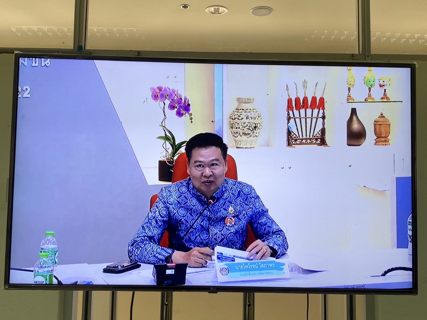 พช.นครพนม ร่วมประชุมเชิงปฏิบัติการการดำเนินงานตามมาตรการปรับปรุงประสิทธิภาพในการปฏิบัติราชการและตัวชี้วัดการประเมินผลการปฏิบัติราชการ กรมการพัฒนาชุมชน ประจำปีงบประมาณ พ.ศ. 2568 ผ่านระบบวีดีทัศน์ทางไกล