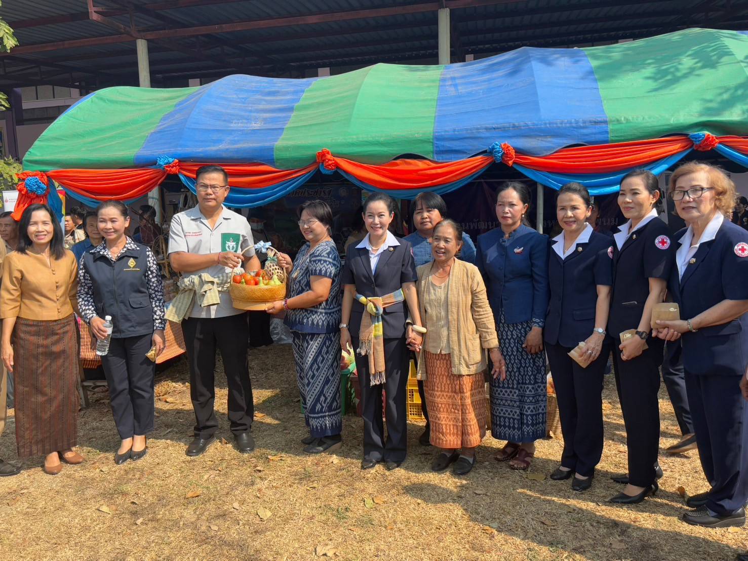 พช.นครพนม ร่วมโครงการจังหวัดเคลื่อนที่แบบบูรณาการ และสนับสนุนการขับเคลื่อนงานพัฒนาชุมชน ในพื้นที่อำเภอบ้านแพง จังหวัดนครพนม