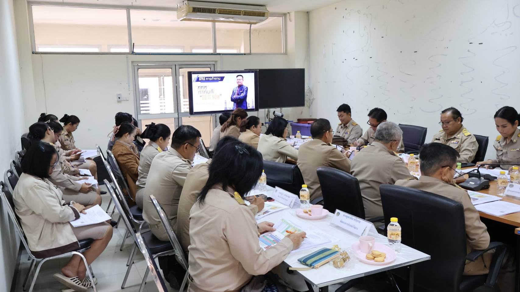 พช.นครพนม ประชุมผู้อำนวยการกลุ่มงานฯ พัฒนาการอำเภอ และนักวิชาการพัฒนาชุมชนจังหวัดนครพนม ครั้งที่ 2/2568 ประจาเดือนกุมภาพันธ์ 2568