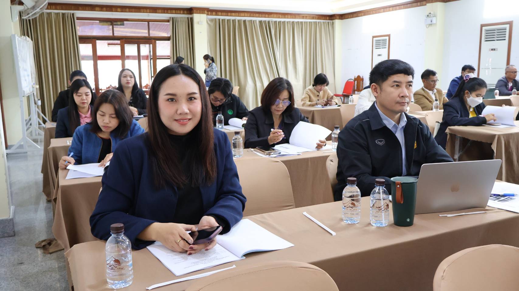 นครพนม Workshop การส่งเสริมการบูรณาการกลไกลการขับเคลื่อนการขจัดความยากจนระดับจังหวัด