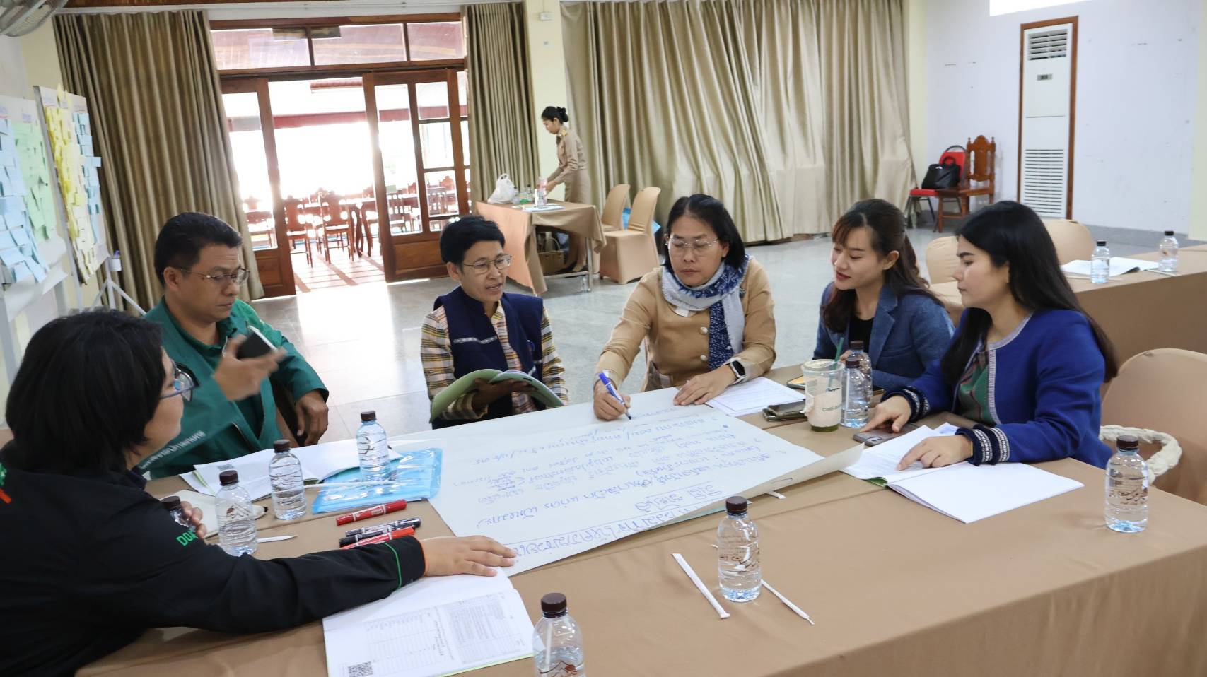นครพนม Workshop การส่งเสริมการบูรณาการกลไกลการขับเคลื่อนการขจัดความยากจนระดับจังหวัด