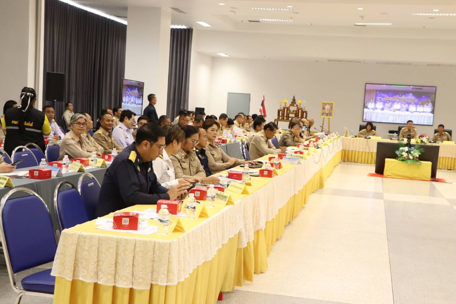พช.นครพนม ร่วมประชุมคณะกรมการจังหวัดนครพนม ครั้งที่ 2/2568 ประจำเดือนกุมภาพันธ์ 2568