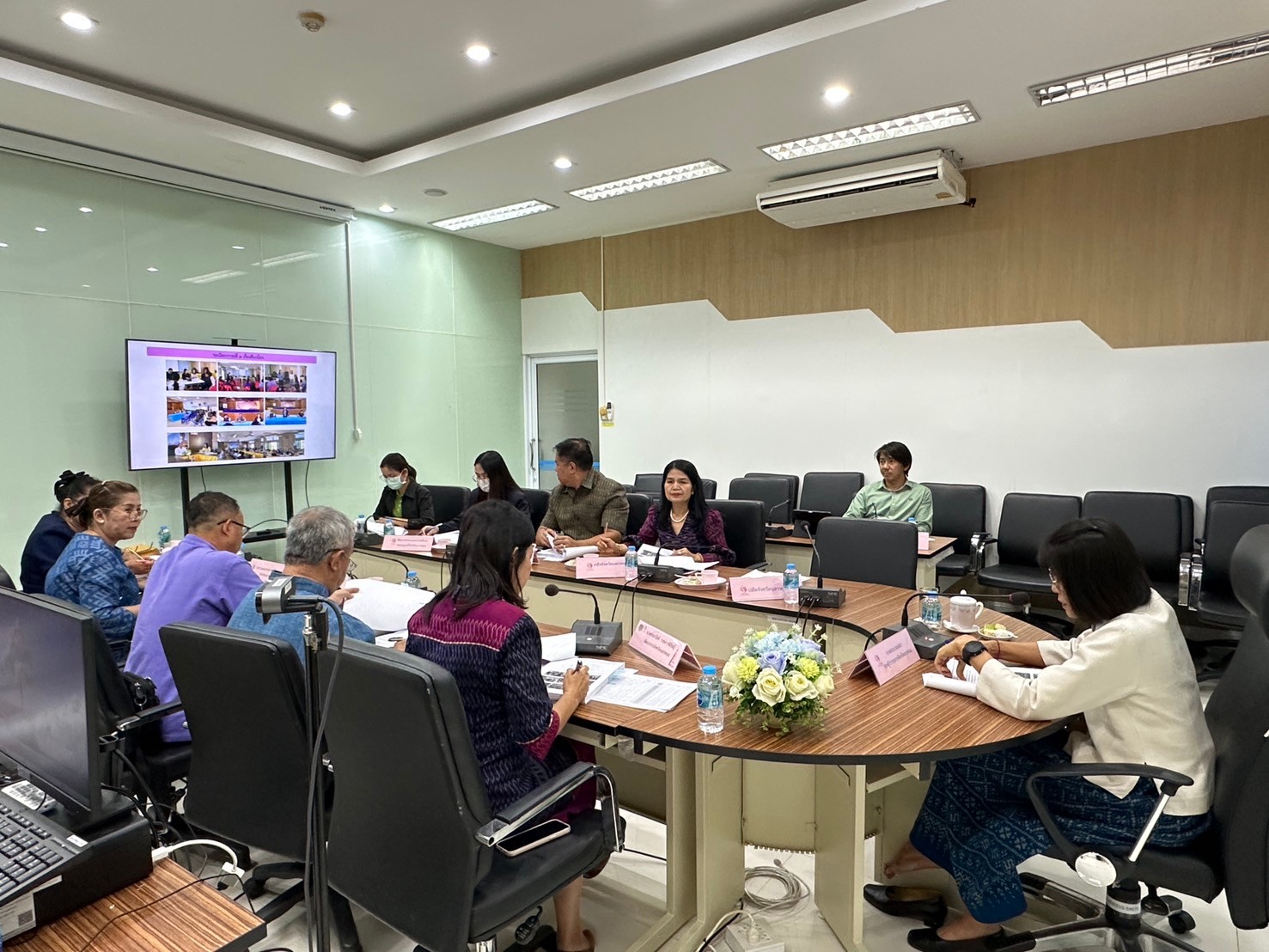 นครพนม ประชุมคณะอนุกรรมการบริหารกองทุนพัฒนาบทบาทสตรี จังหวัดนครพนม ครั้งที่ 2/2568