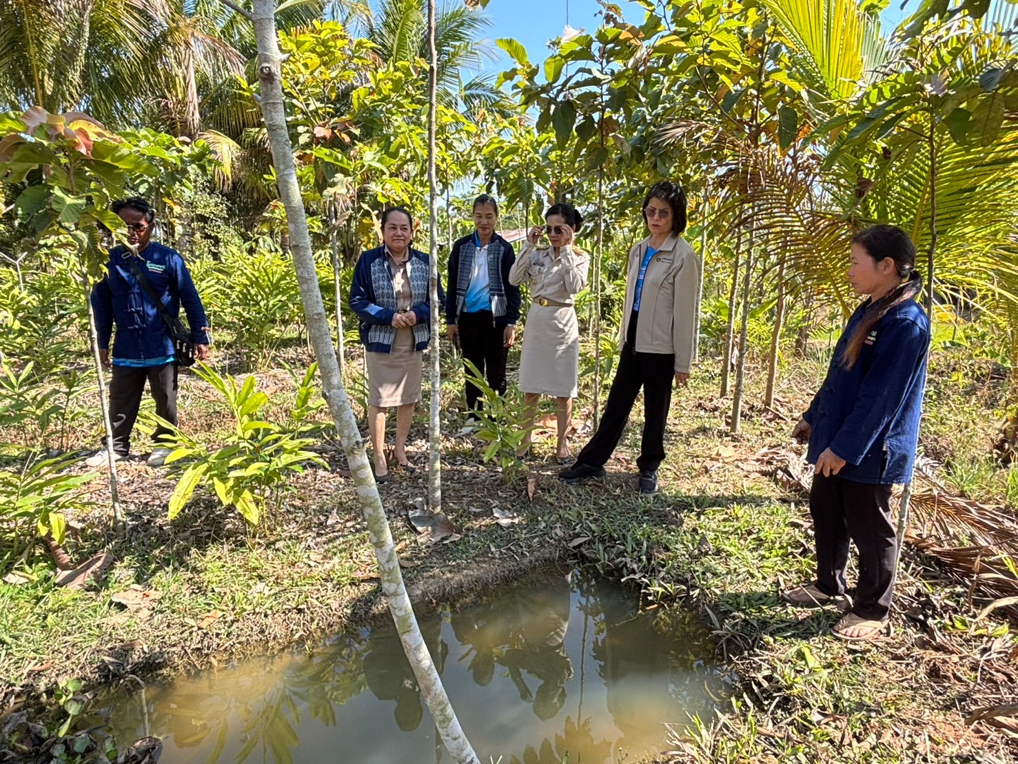 รองผู้ว่าฯ นครพนม ติดตามผลสำเร็จ “โครงการพัฒนาศูนย์เรียนรู้ทฤษฎีใหม่รูปแบบ โคก หนอง นา” พื้นที่อำเภอนาแก