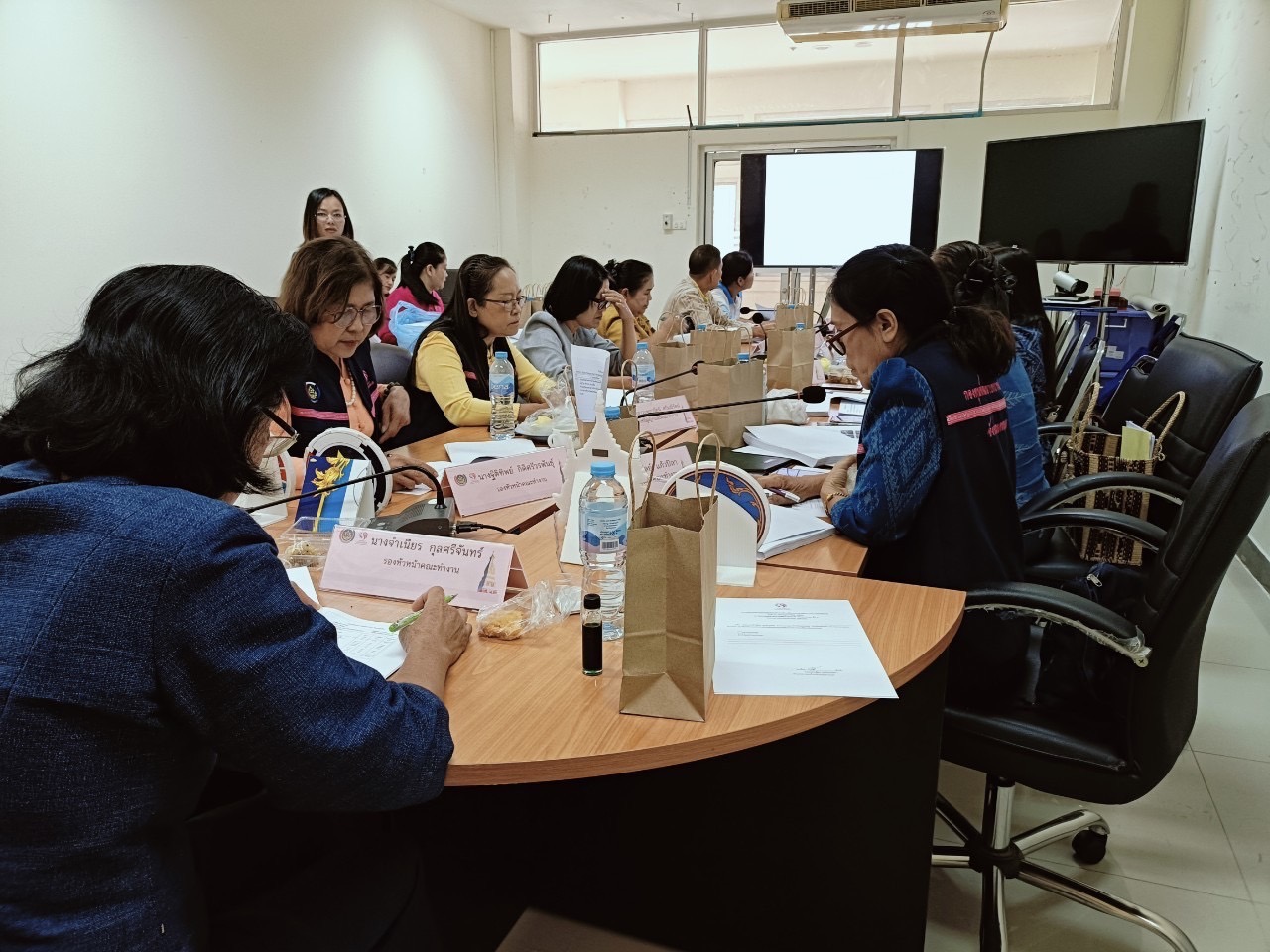 พช.นครพนม จัดประชุมคณะทำงานขับเคลื่อนกองทุนพัฒนาบทบาทสตรีจังหวัด ครั้งที่ 2/2568