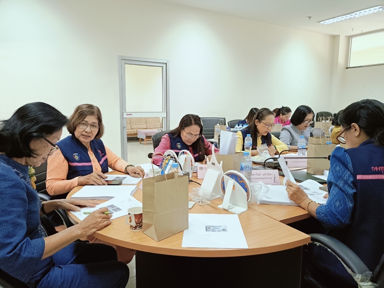 พช.นครพนม จัดประชุมคณะทำงานขับเคลื่อนกองทุนพัฒนาบทบาทสตรีจังหวัด ครั้งที่ 2/2568