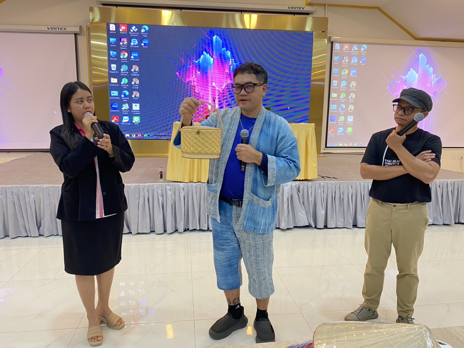 พช.นครพนม ส่งเสริมกระบวนการเครือข่ายองค์ความรู้ (Knowledge-Based OTOP : KBO)