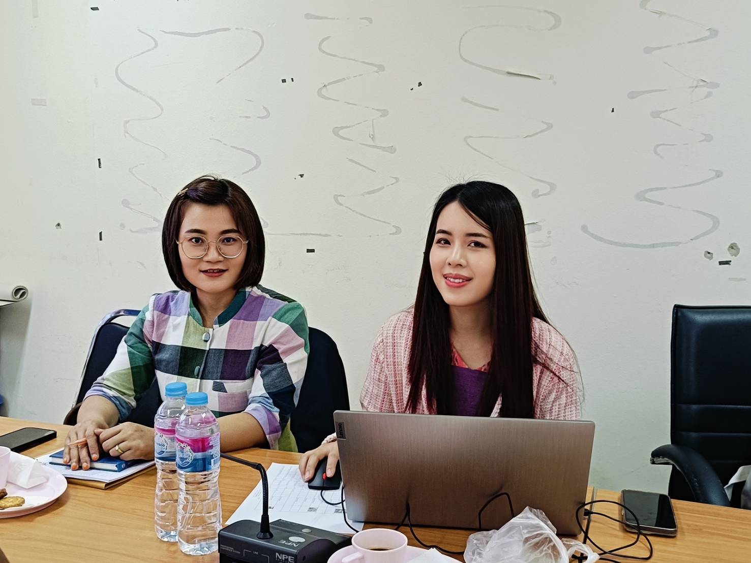 พช.นครพนม ร่วมรับฟังการประชุมชี้แจง เร่งรัด กำกับ ติดตาม การดำเนินงานกองทุนพัฒนาบทบาทสตรี ผ่านระบบวีดีทัศน์ทางไกล (Video Conference) ครั้งที่ 2/2568