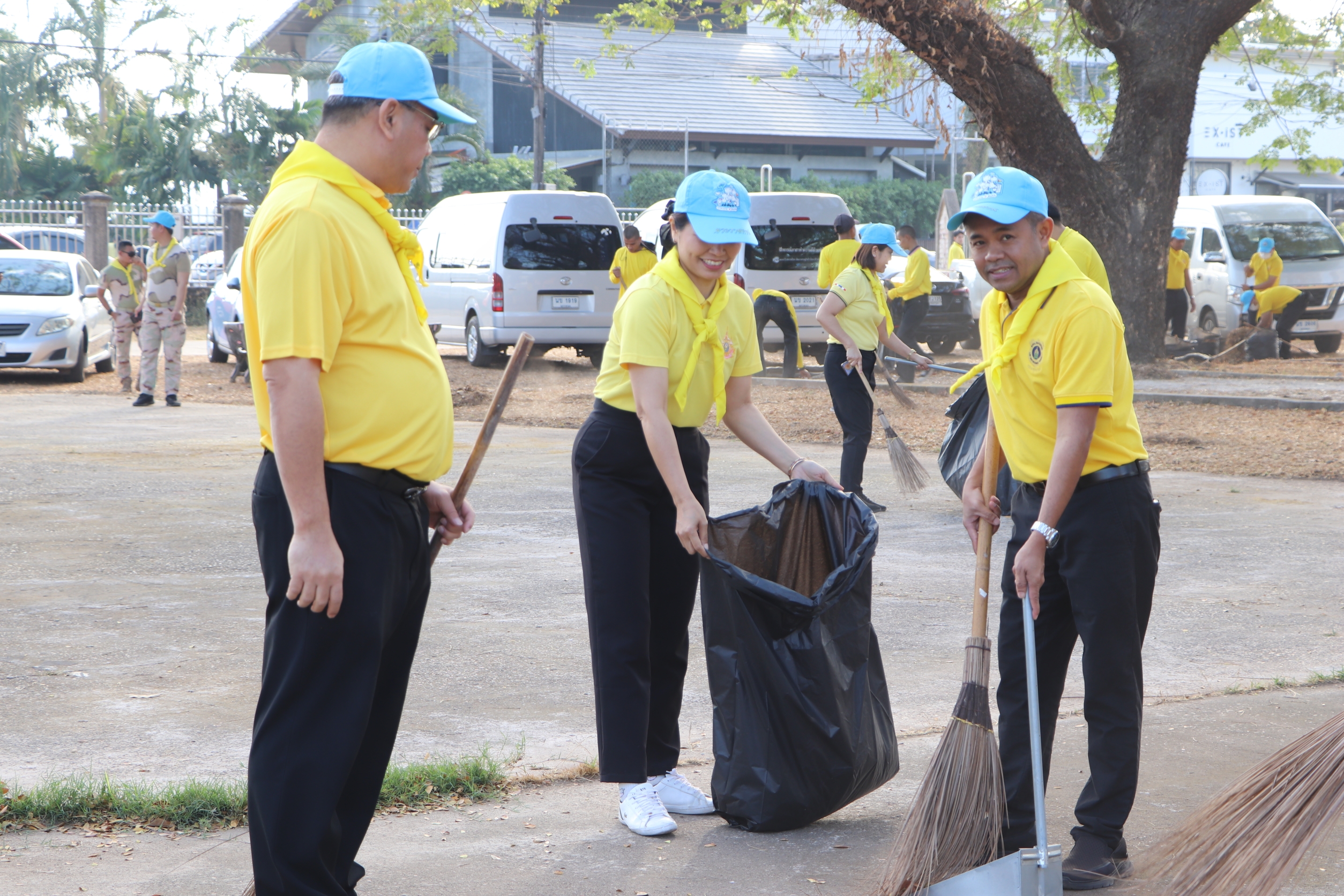 นครพนม จัดกิจกรรมจิตอาสาเนื่องในวันที่ระลึกพระบาทสมเด็จพระพุทธเลิศหล้านภาลัย ประจำปี 2568