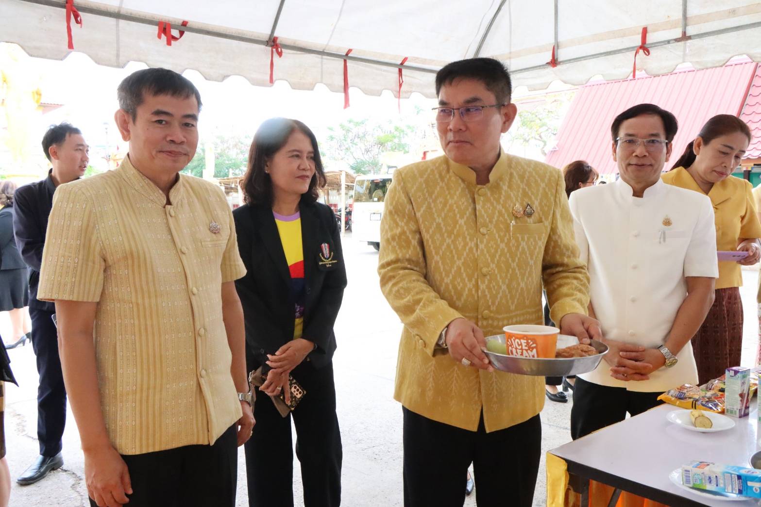 พช.นครพนม ร่วมกิจกรรม Kick off โครงการถวายการดูแลสุขภาพพระสงฆ์ สามเณร แม่ชีและผู้นำทางศาสนา จังหวัดนครพนม