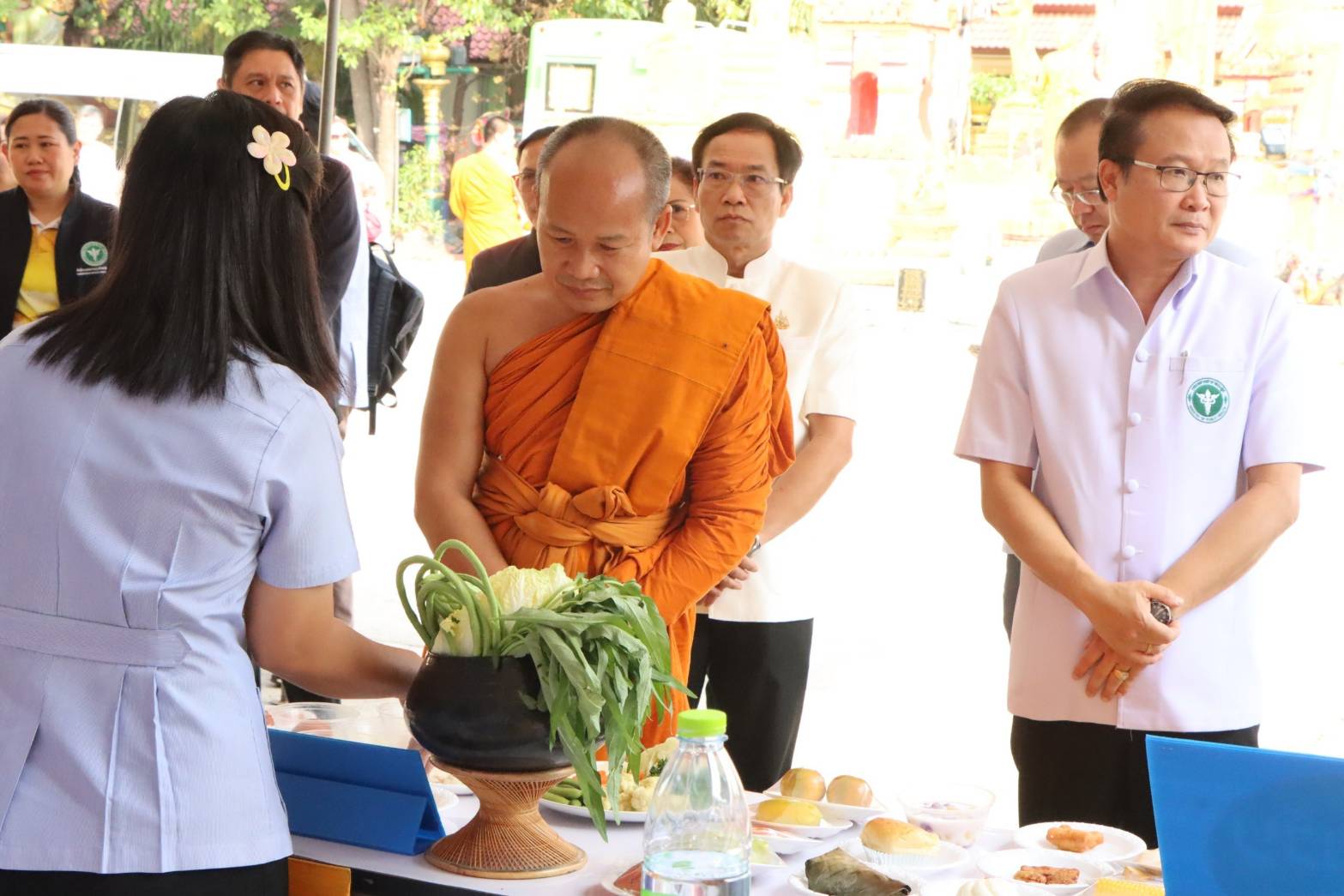 พช.นครพนม ร่วมกิจกรรม Kick off โครงการถวายการดูแลสุขภาพพระสงฆ์ สามเณร แม่ชีและผู้นำทางศาสนา จังหวัดนครพนม