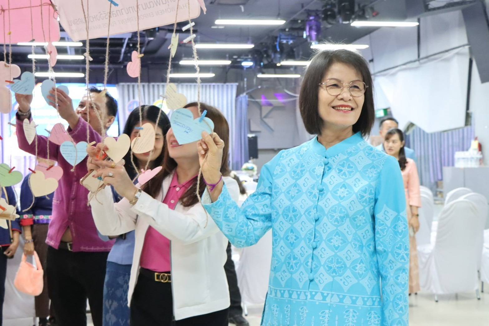 นครพนม สร้างความตระหนักให้เห็นความสำคัญของการออมและมีวินัยทางการเงิน “มหกรรมการออม 51 ปี ทุนชุมชนขับเคลื่อนเศรษฐกิจฐานราก”