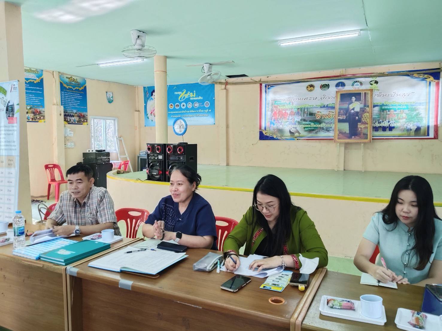 กรมการพัฒนาชุมชน ร่วมกับ พช.นครพนม ติดตามสนับสนุนการดำเนินงานโครงการแก้ไขปัญหาหนี้สินครัวเรือนของประชาชนโดยทุนชุมชน