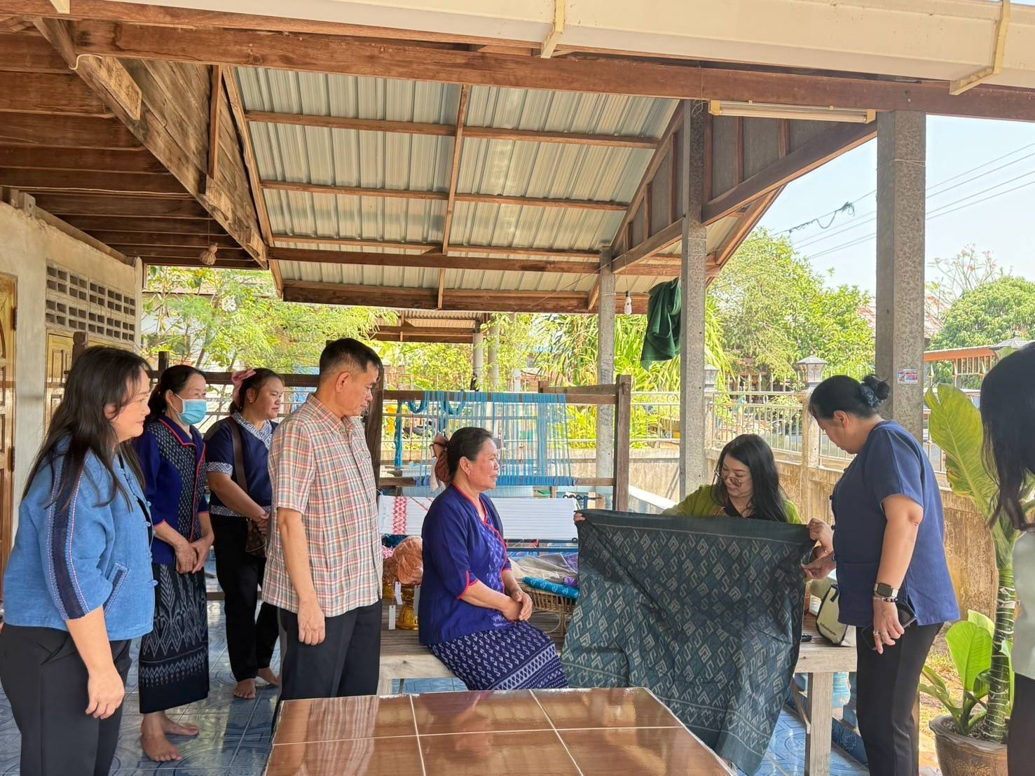 กรมการพัฒนาชุมชน ร่วมกับ พช.นครพนม ติดตามสนับสนุนการดำเนินงานโครงการแก้ไขปัญหาหนี้สินครัวเรือนของประชาชนโดยทุนชุมชน