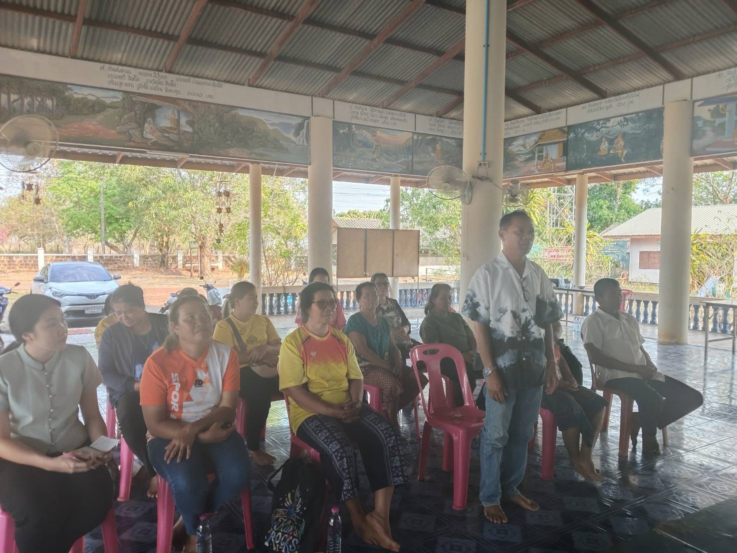 กรมการพัฒนาชุมชน ร่วมกับ พช.นครพนม ติดตามสนับสนุนการดำเนินงานโครงการแก้ไขปัญหาหนี้สินครัวเรือนของประชาชนโดยทุนชุมชน