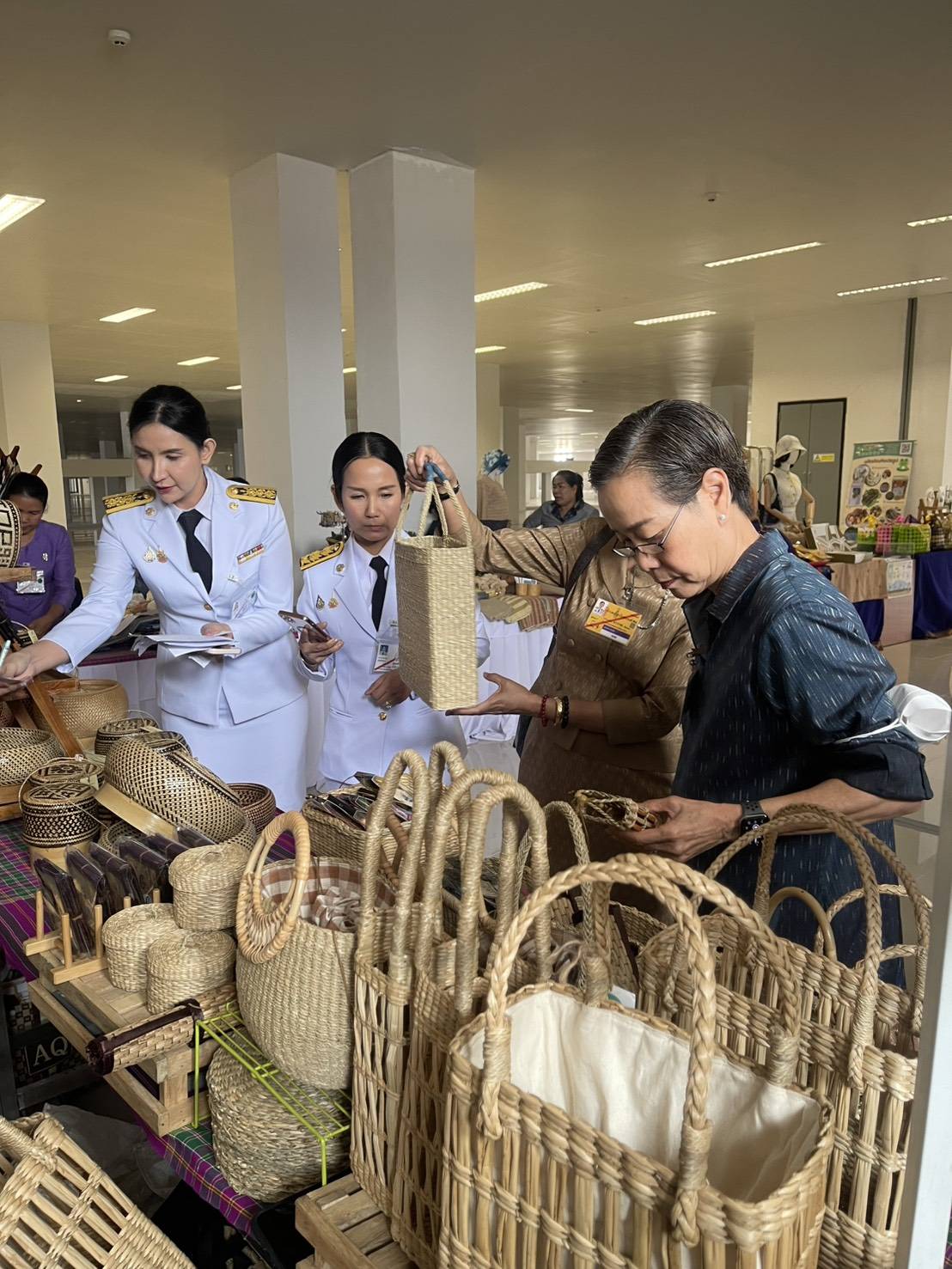 นครพนม รับเสด็จสมเด็จพระกนิษฐาธิราชเจ้า กรมสมเด็จพระเทพรัตนราชสุดาฯ สยามบรมราชกุมารี เสด็จพระราชดำเนินแทนพระองค์ พระราชทานปริญญาบัตรแก่ผู้สำเร็จการศึกษาจากมหาวิทยาลัยนครพนม ปีการศึกษา 2566