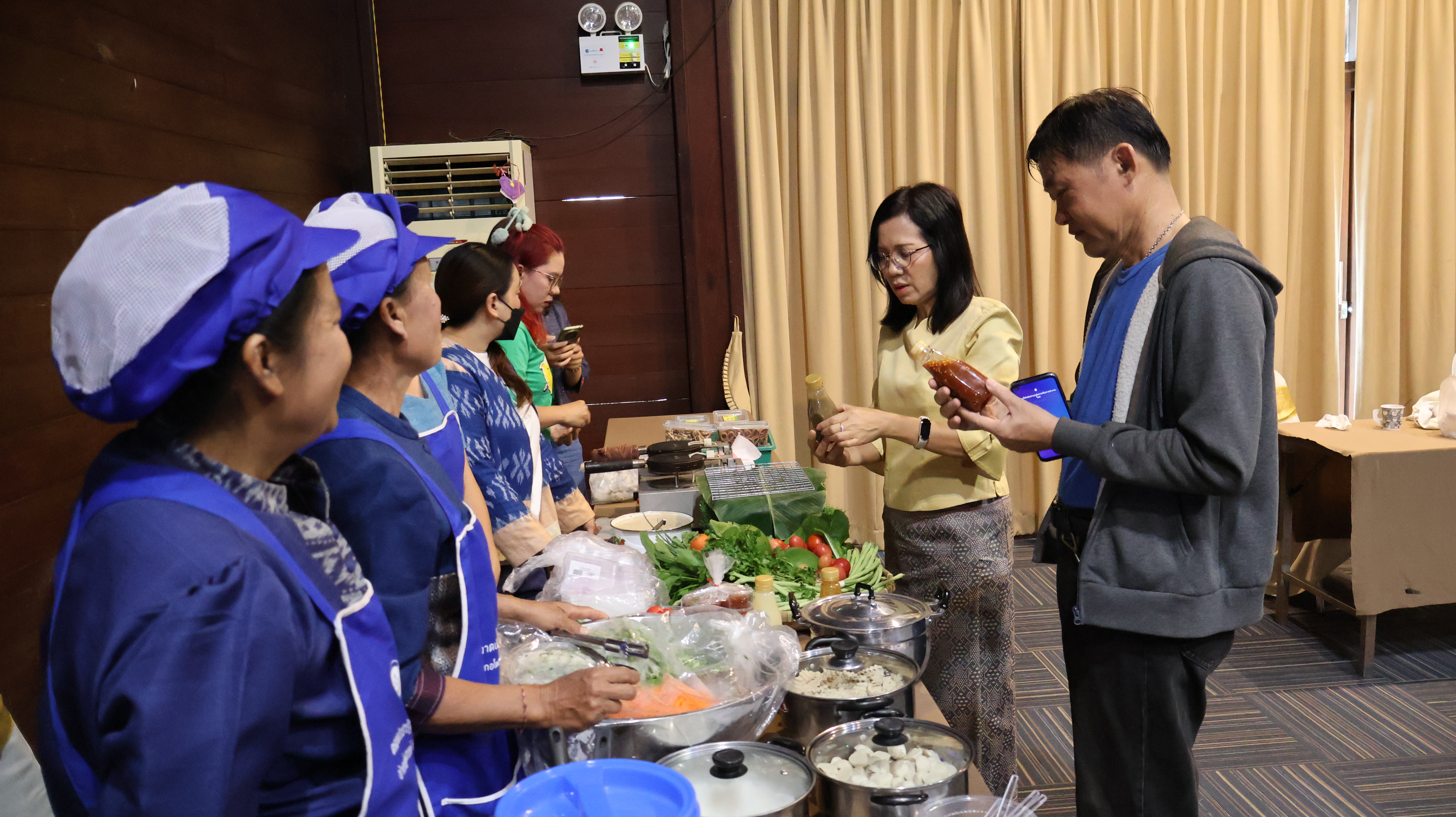 นครพนม เดินหน้าพัฒนาผลิตภัณฑ์ OTOP โดยเครือข่ายองค์ความรู้ KBO จังหวัดนครพนม เพื่อการพัฒนาผลิตภัณฑ์และบรรจุภัณฑ์ต้นแบบ