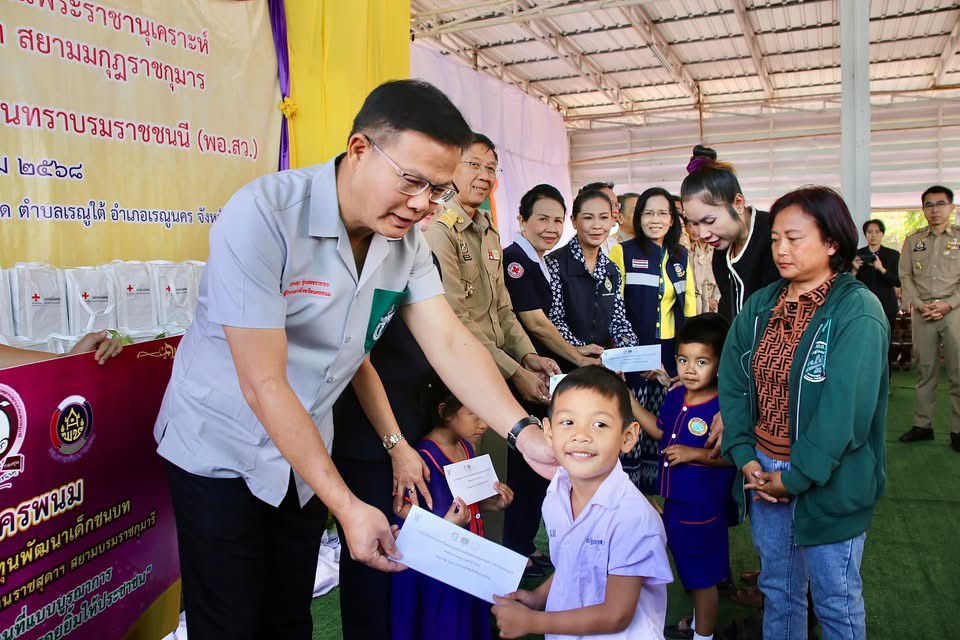 พช.นครพนม ร่วมโครงการจังหวัดเคลื่อนที่แบบบูรณาการ “หน่วยบำบัดทุกข์ บำรุงสุข สร้างรอยยิ้มให้ประชาชน จังหวัดนครพนม” ในพื้นที่อำเภอเรณูนคร จังหวัดนครพนม