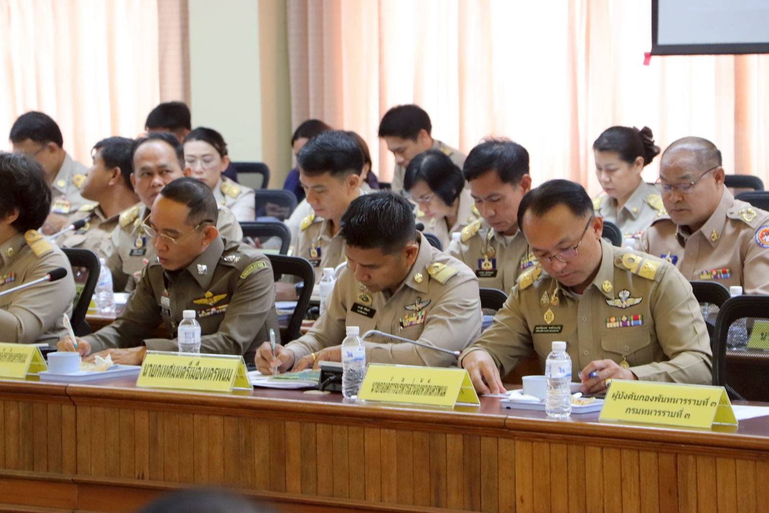 พช.นครพนม ร่วมประชุมคณะกรมการจังหวัดนครพนม ครั้งที่ 4/2568 ประจำเดือนเมษายน 2568