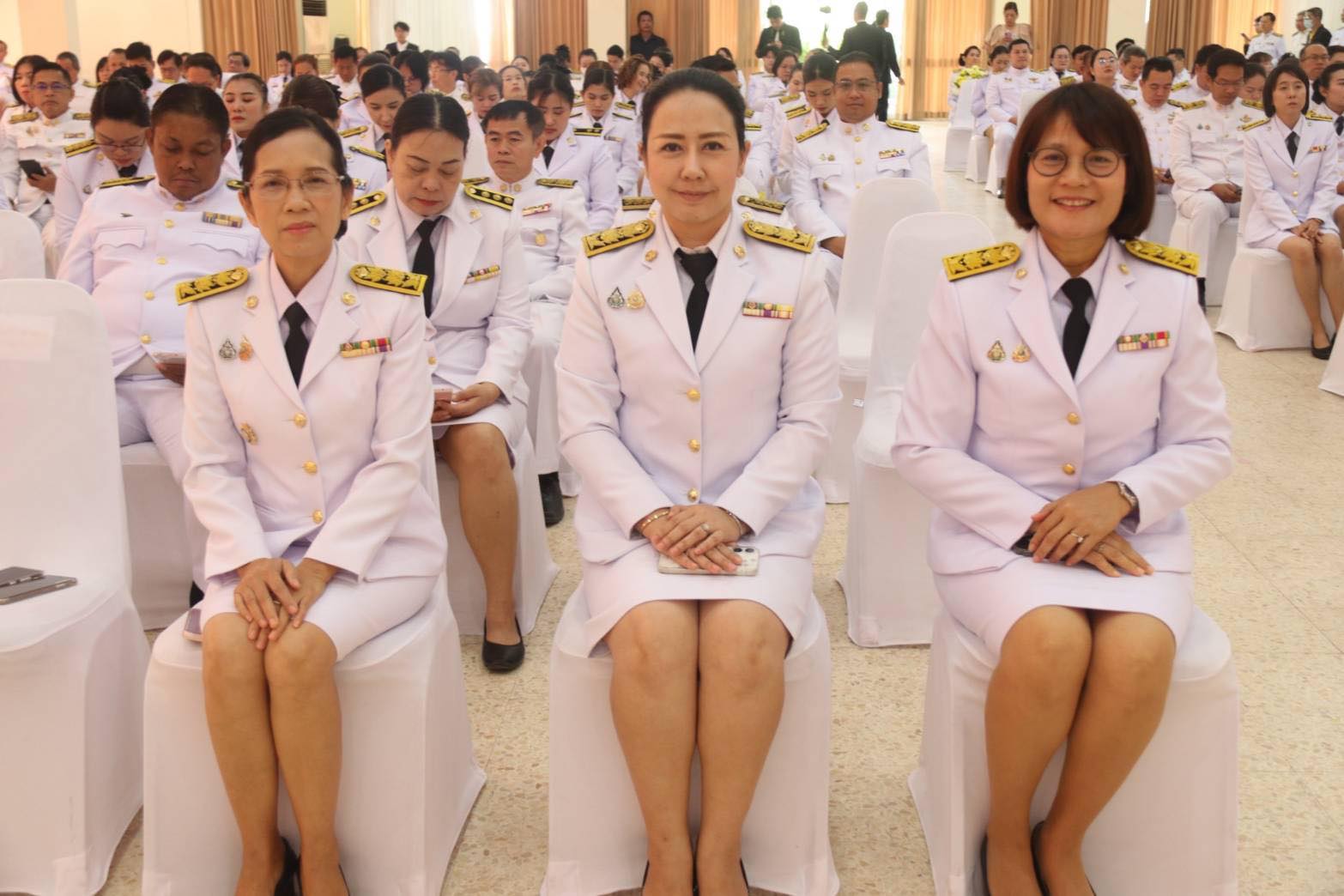 พช.นครพนม ร่วมพิธีวันที่ระลึกพระบาทสมเด็จพระนั่งเกล้าเจ้าอยู่หัว พระมหาเจษฎาราชเจ้า และวันข้าราชการพลเรือน ประจำปี 2568